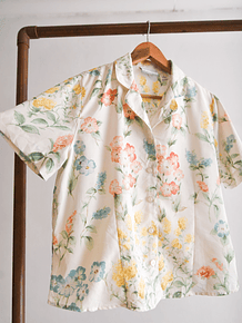 Blusa marfil floral 90s
