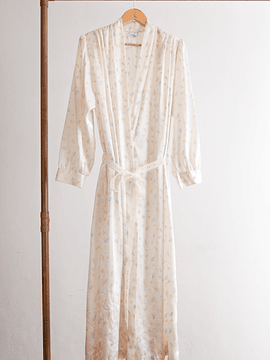 Bata lencera vintage marfil floral