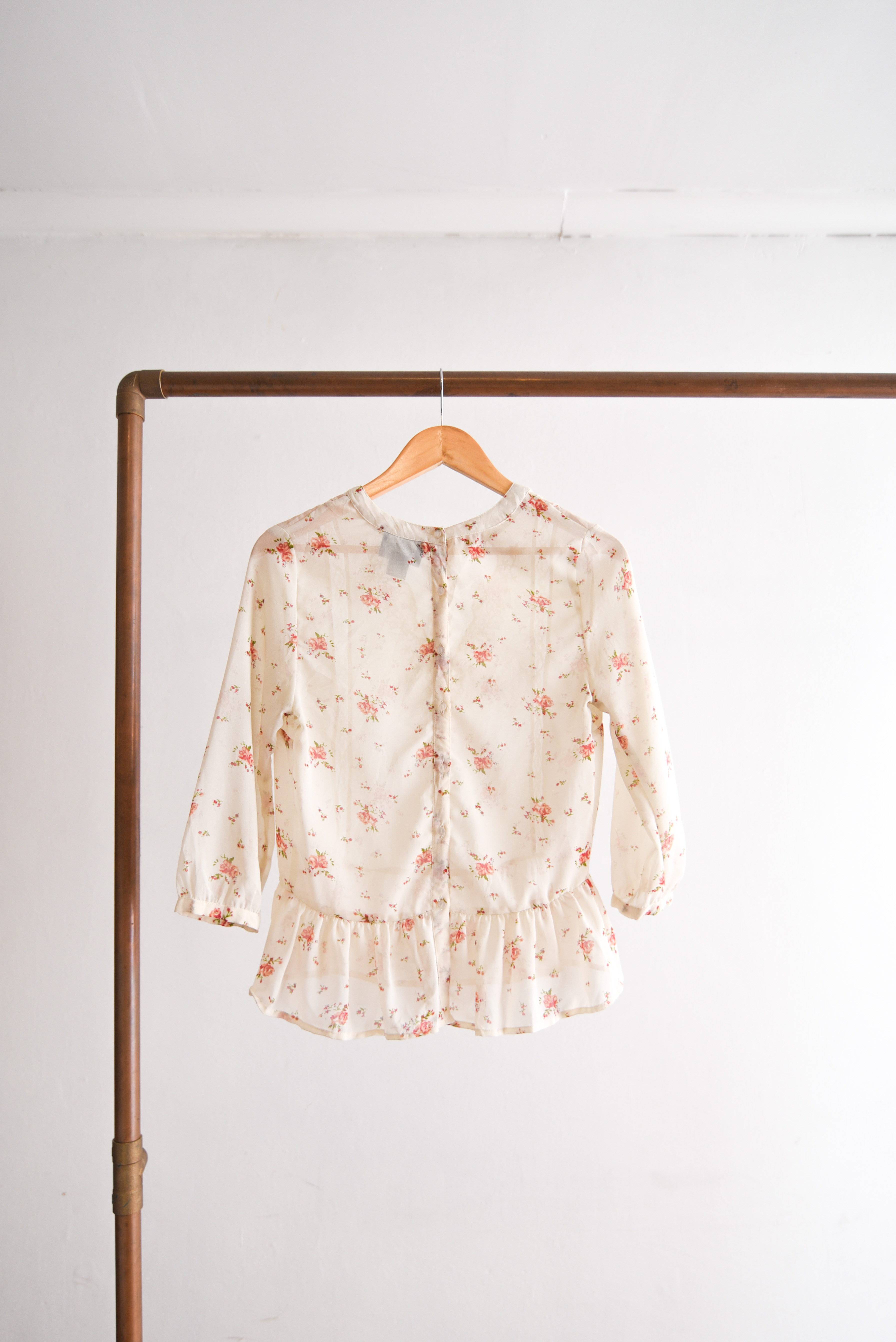 Blusa floral romántica
