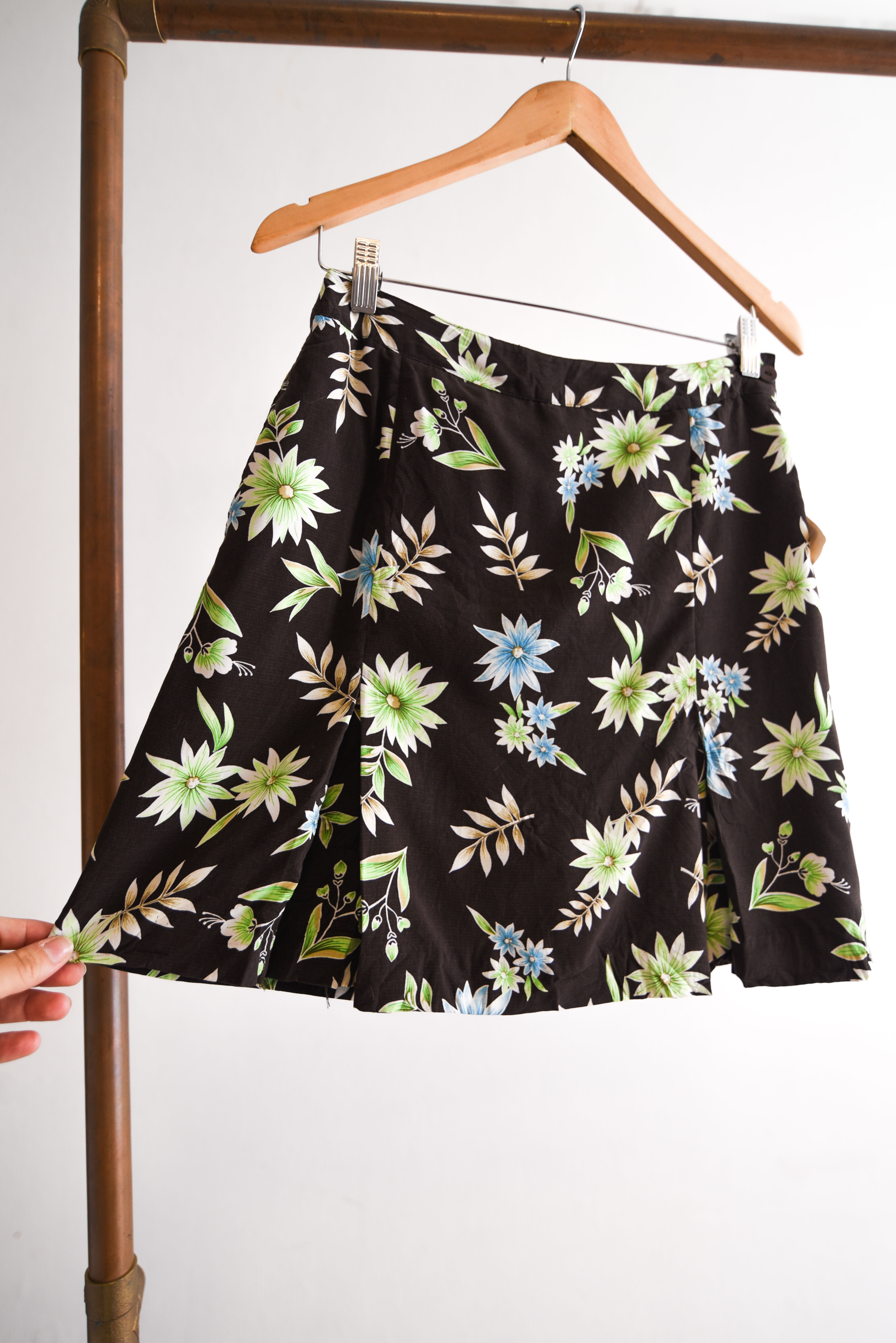 Falda-short café floral