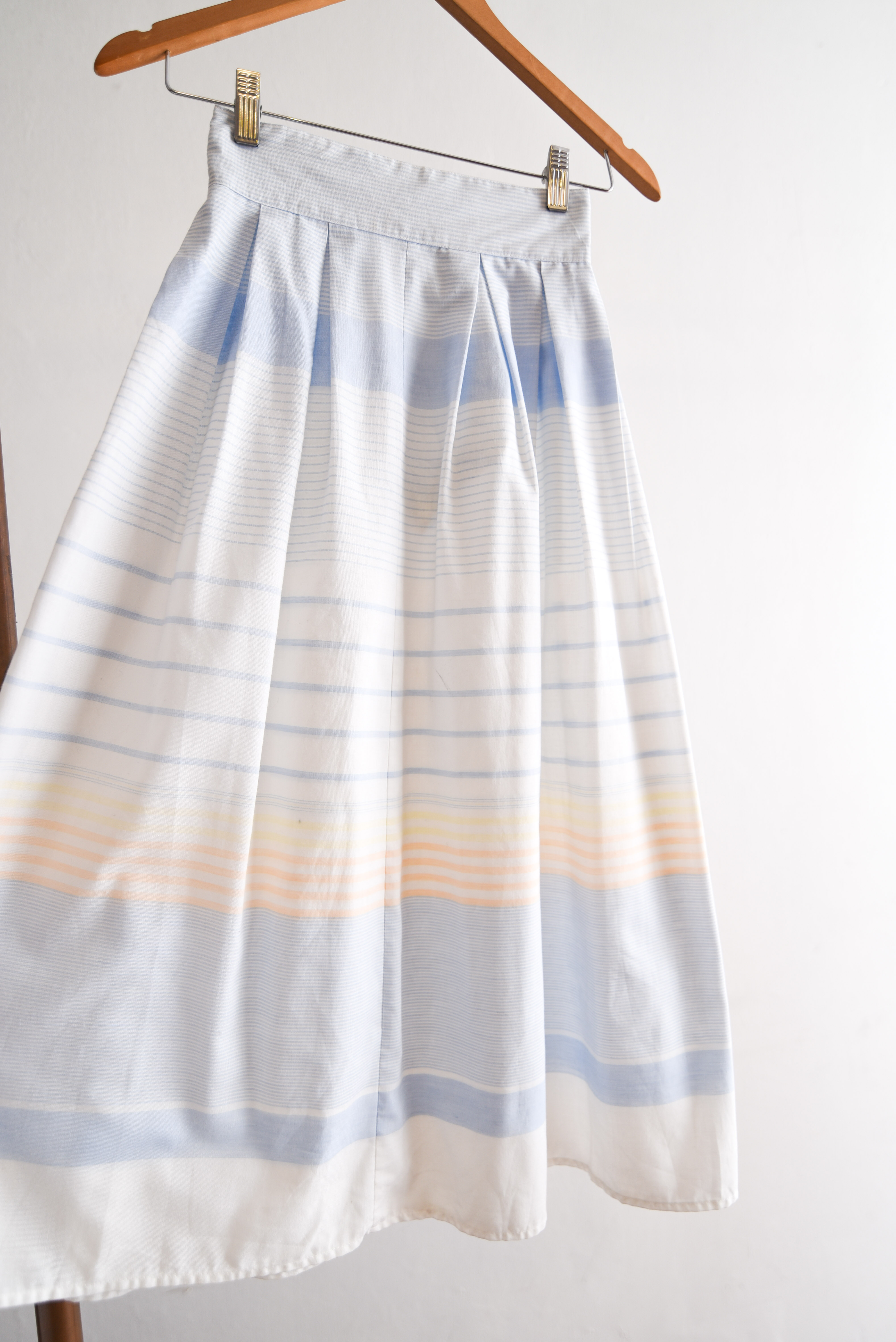 Falda 60s celeste pastel