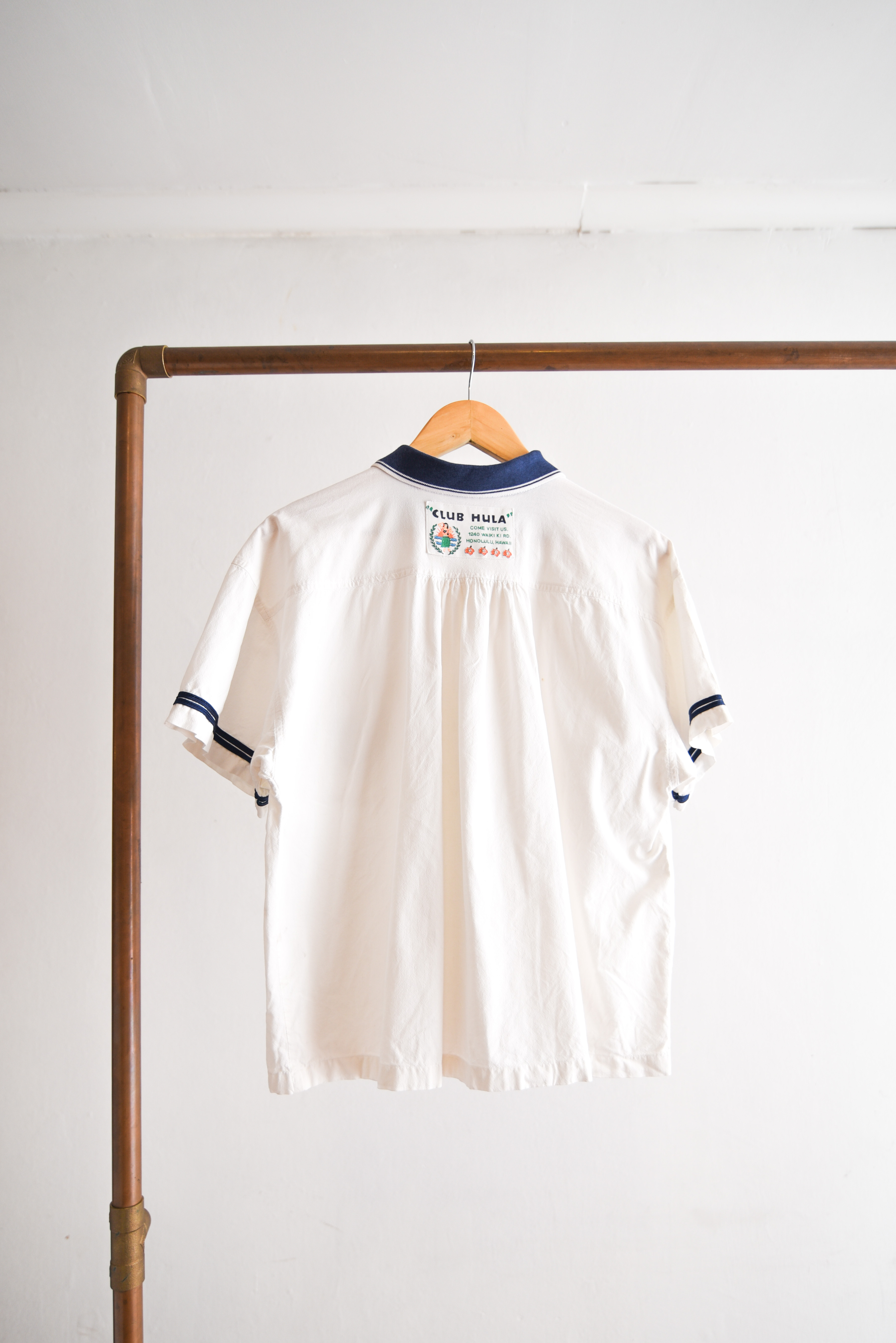 Camisa blanca marinera