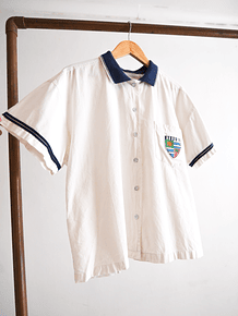 Camisa blanca marinera