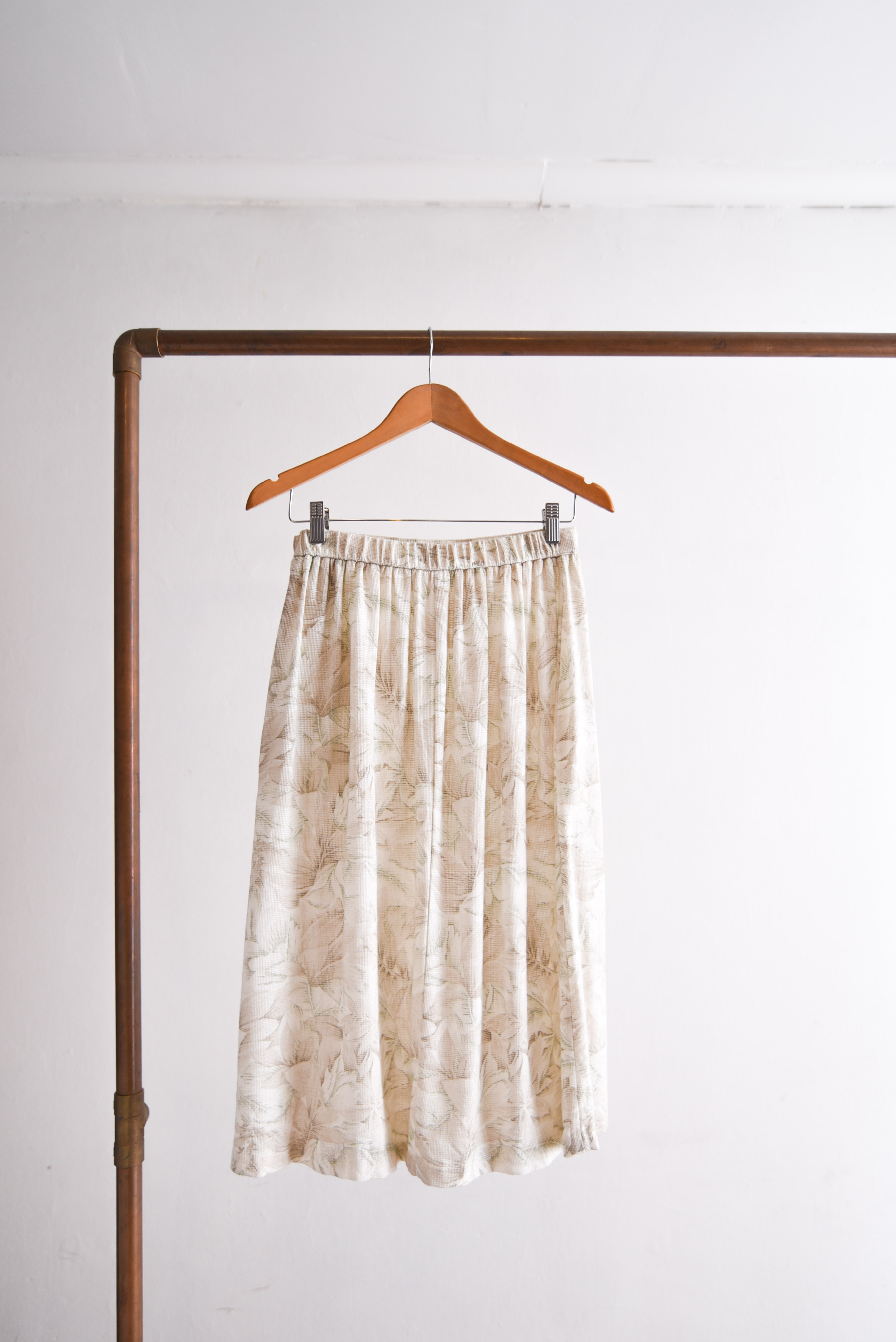 Falda vintage floral crema