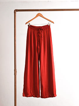 Pantalón rojo satín