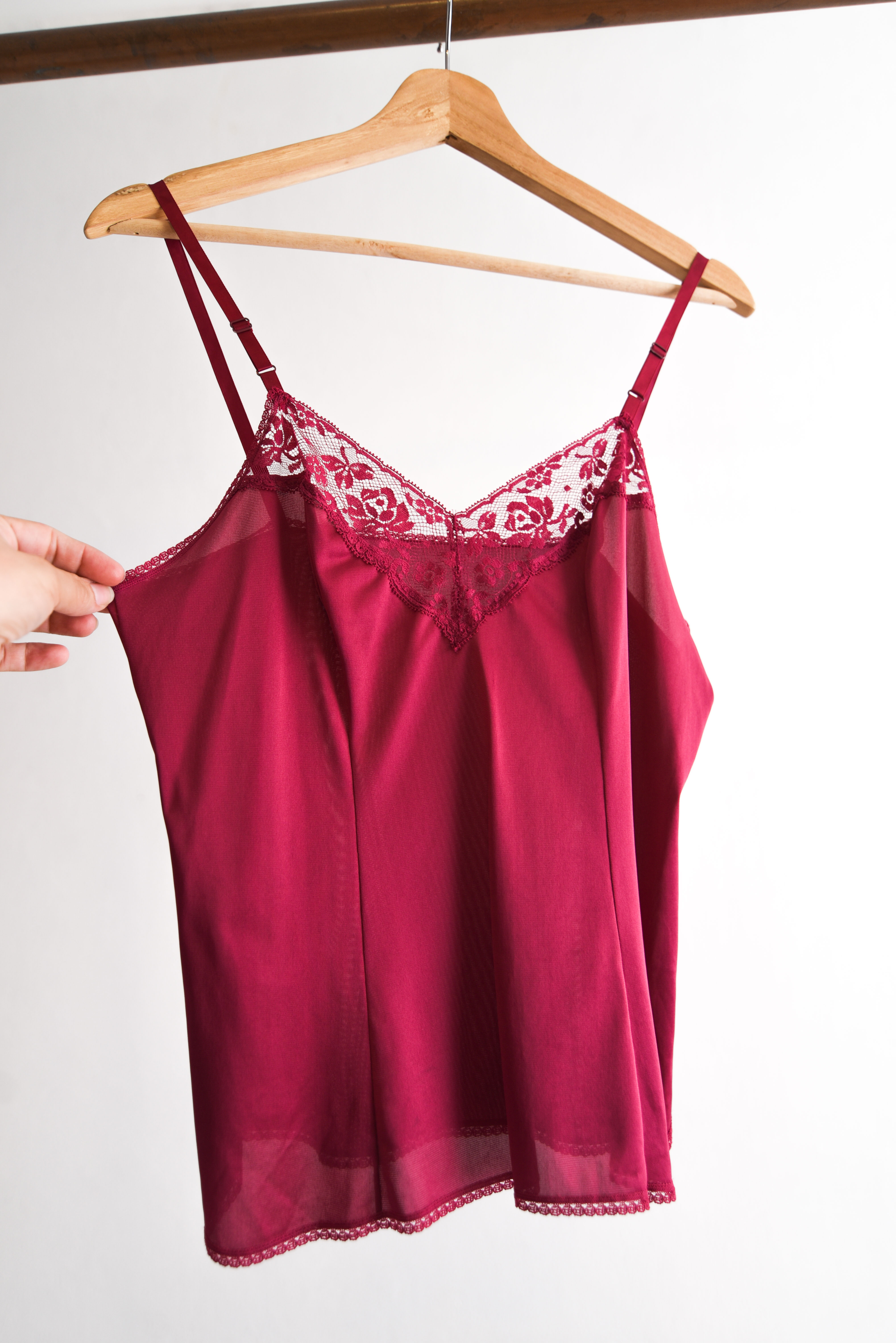Top lencero burdeo vintage Vanity Fair