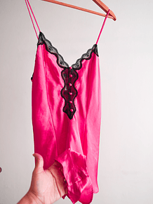 Enterito lencero fucsia vintage