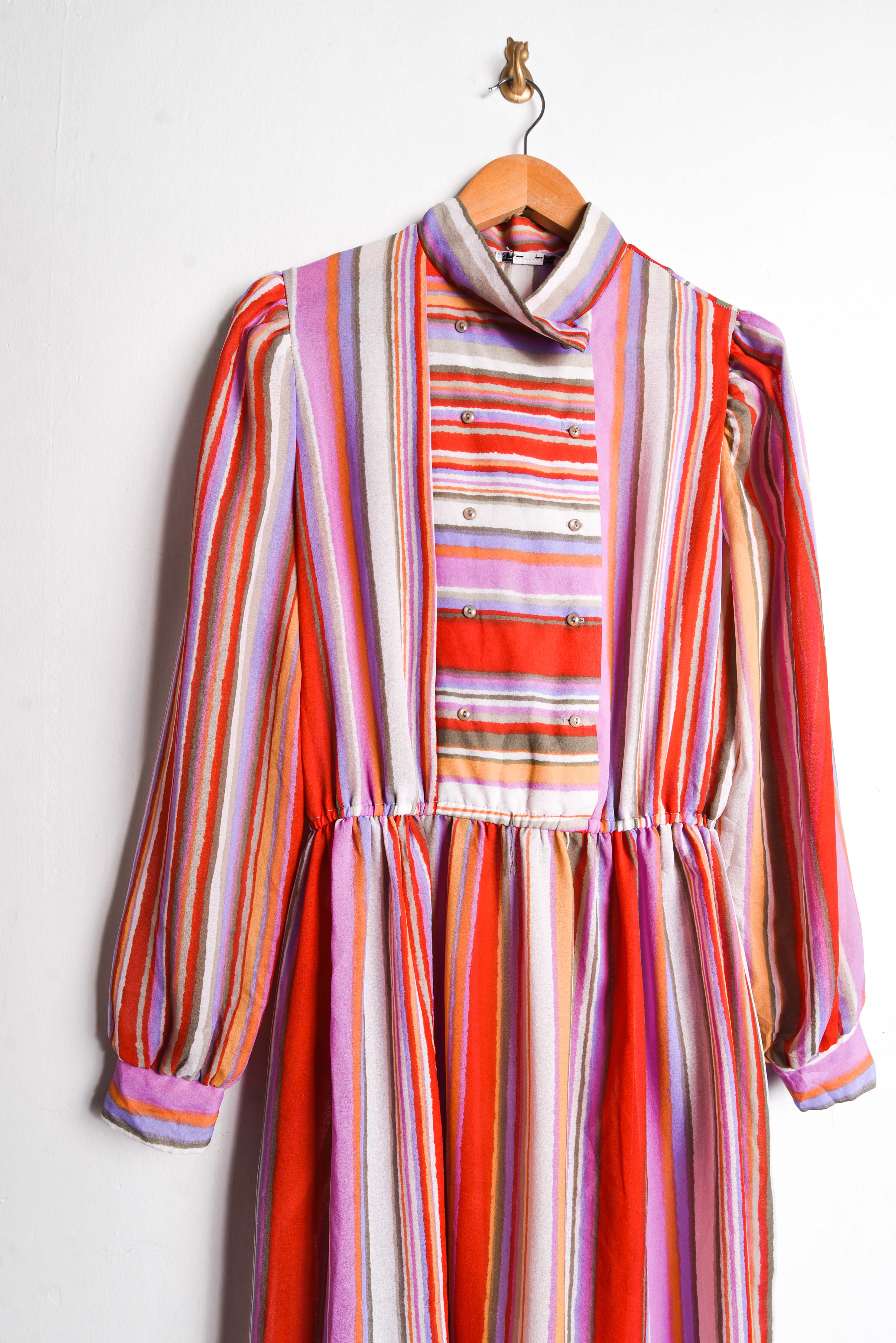 Vestido vintage rayado multicolor