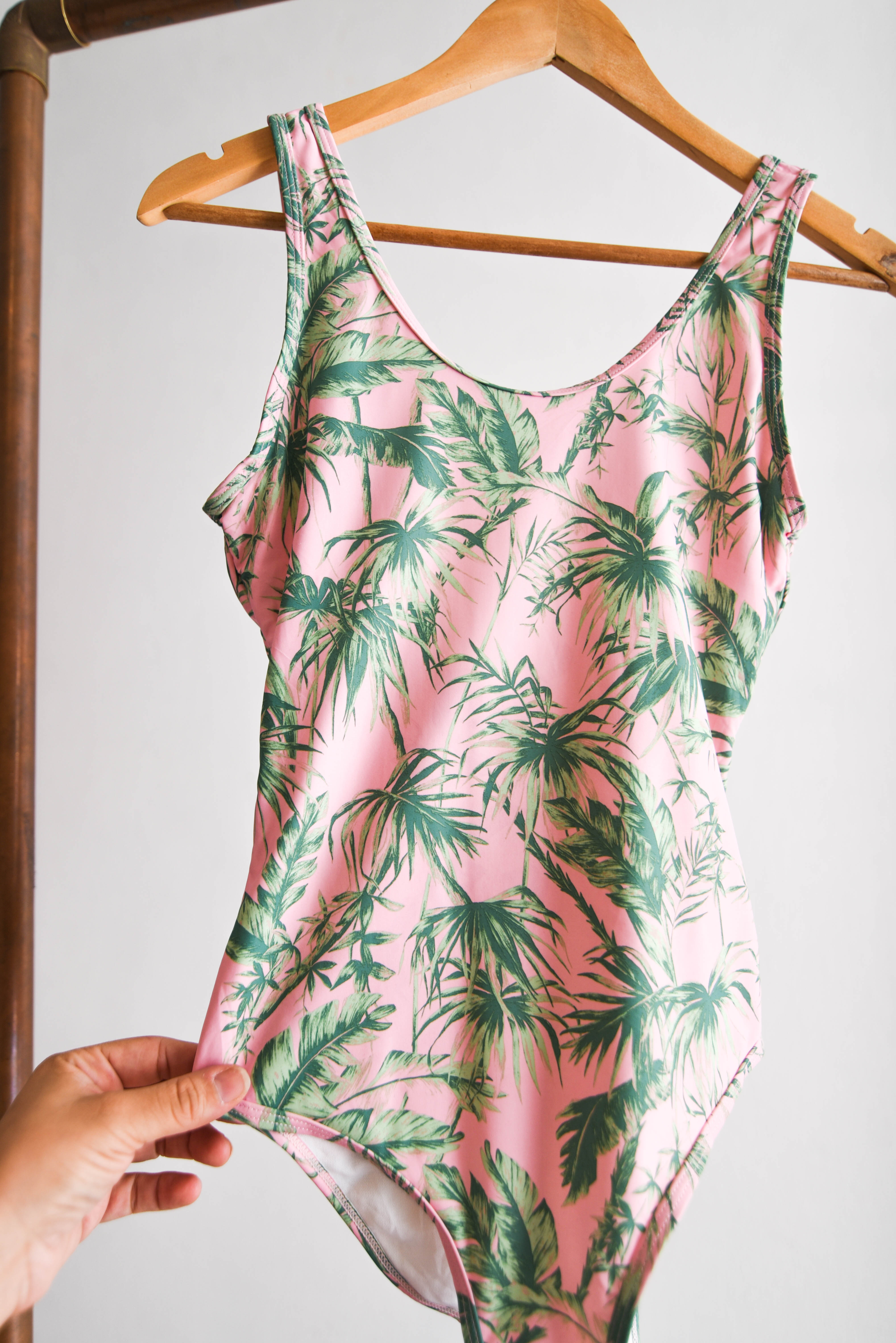 Traje de baño rosa palmeras