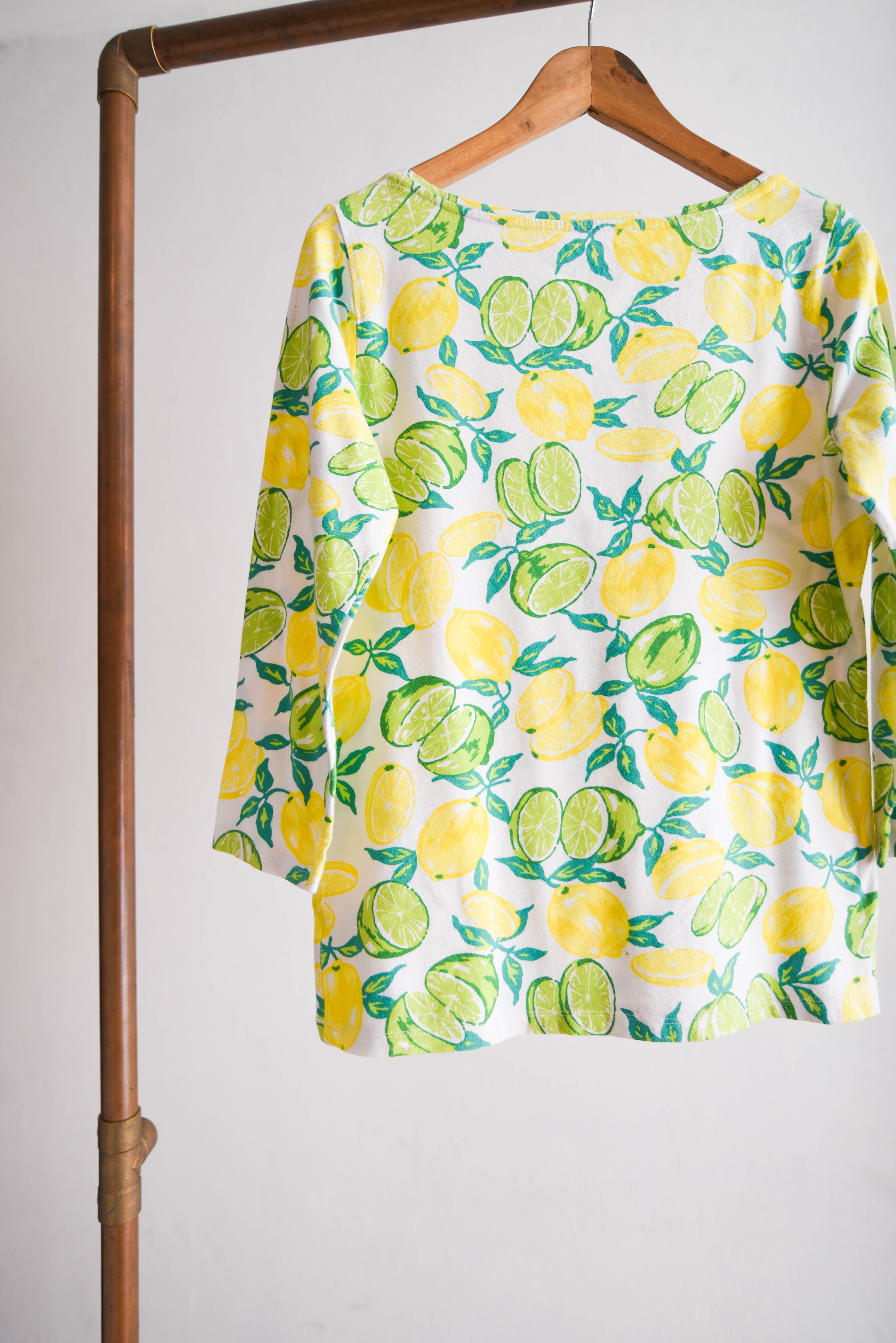 Polera print limones