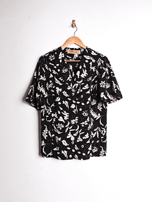 Blusa negra vintage print hojitas
