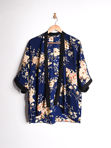 Kimono azul floreado