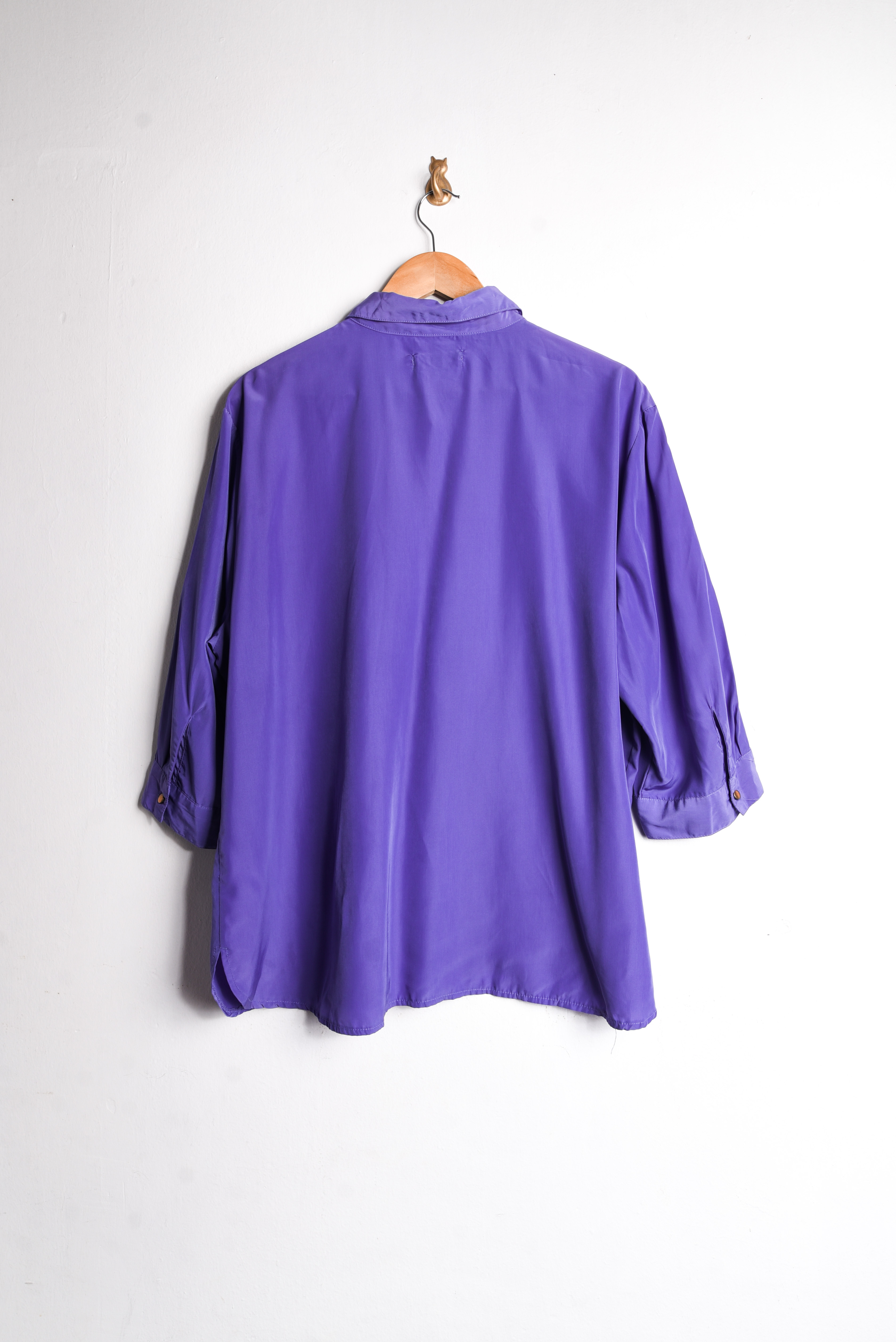 Camisa morada botones