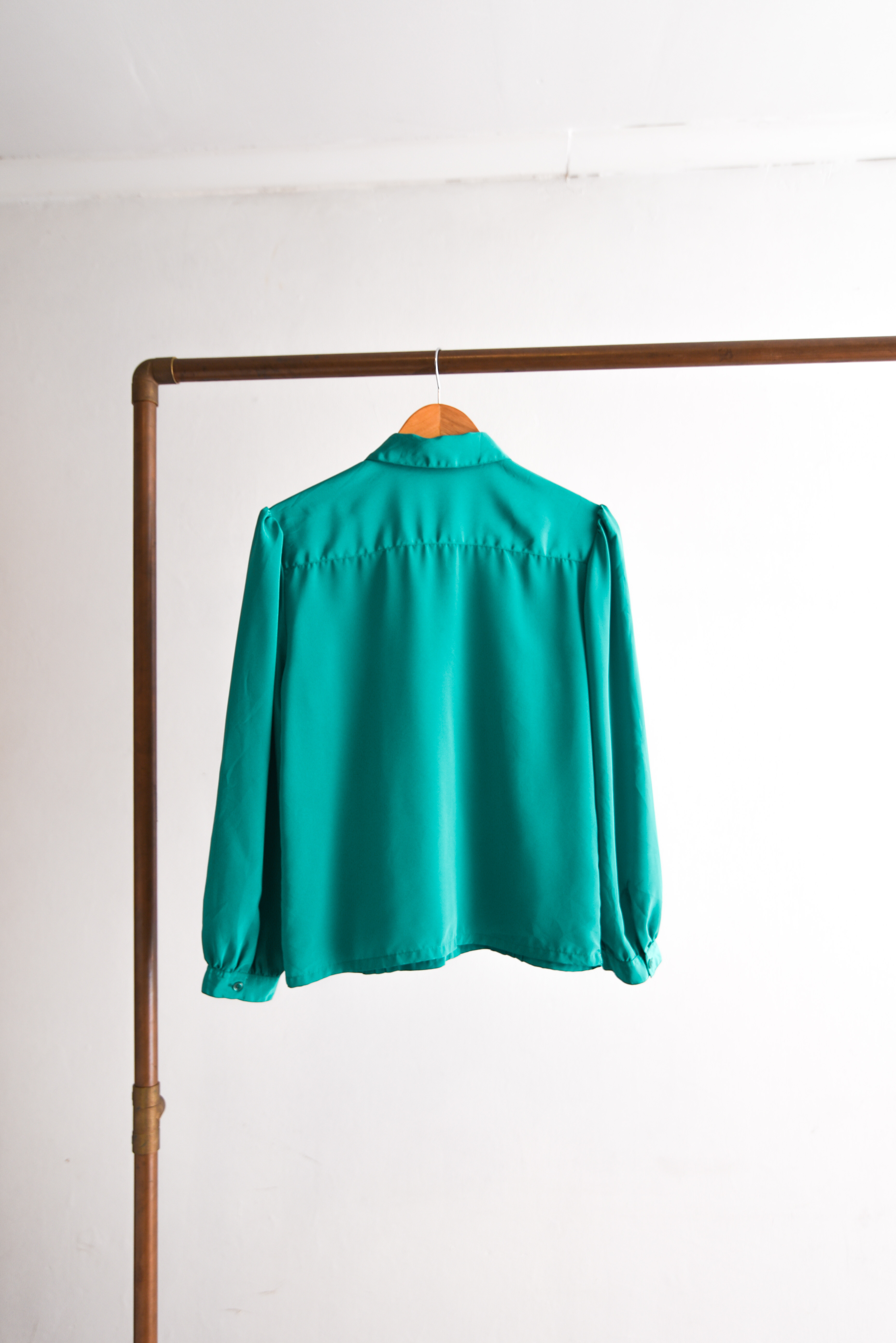 Blusa vintage verde jade volados