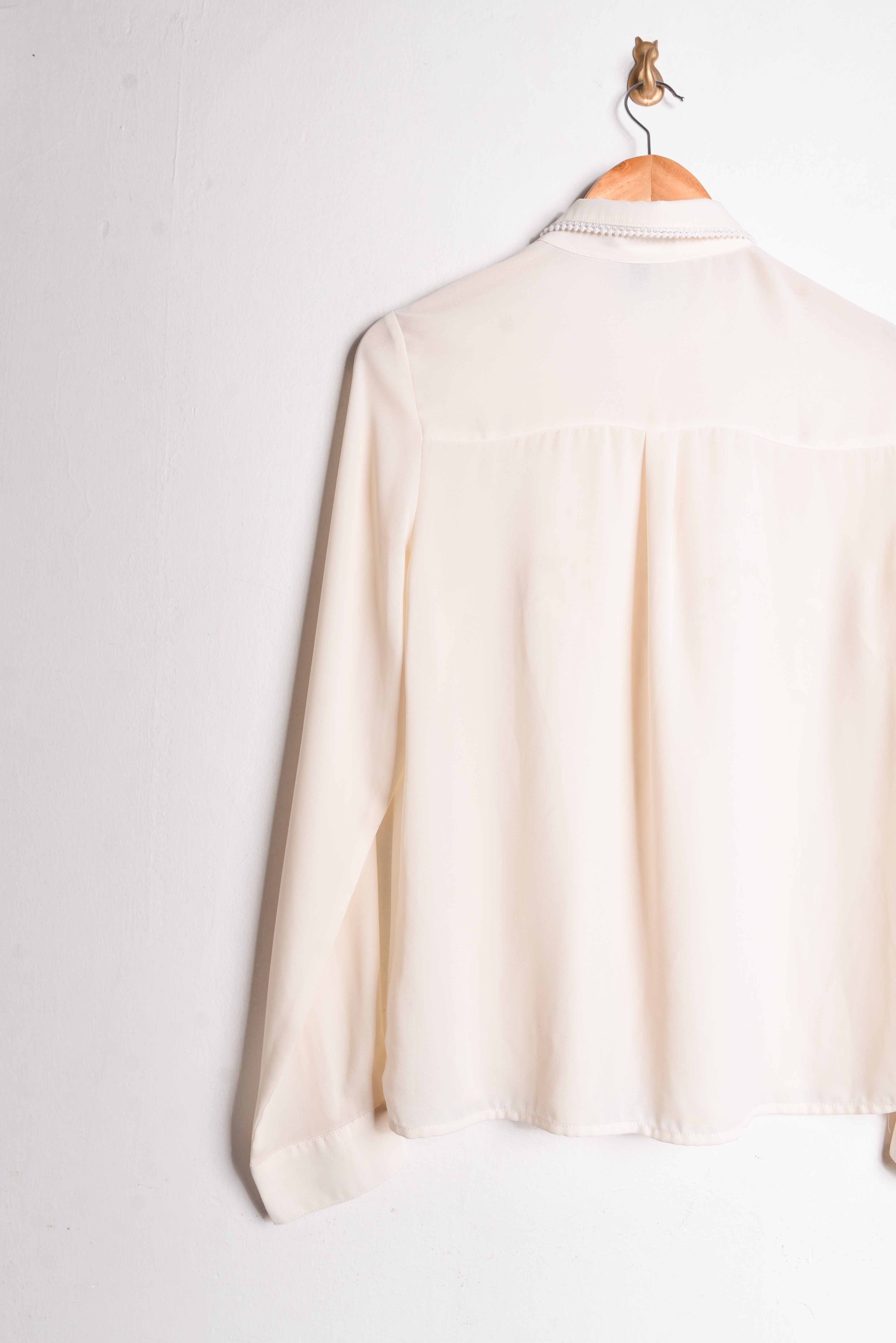 Blusa marfil bordada