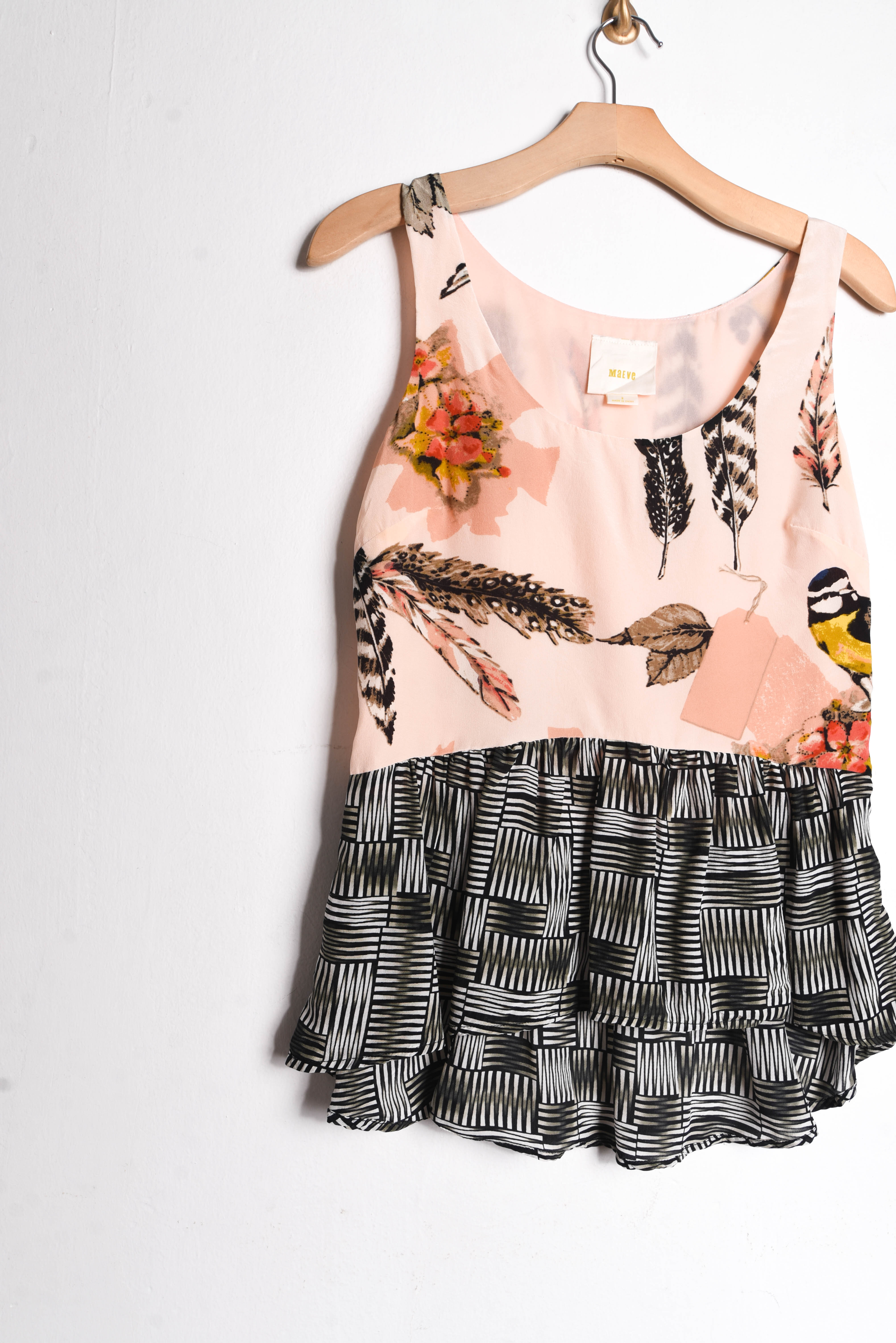 Blusa seda print plumas Anthropologie