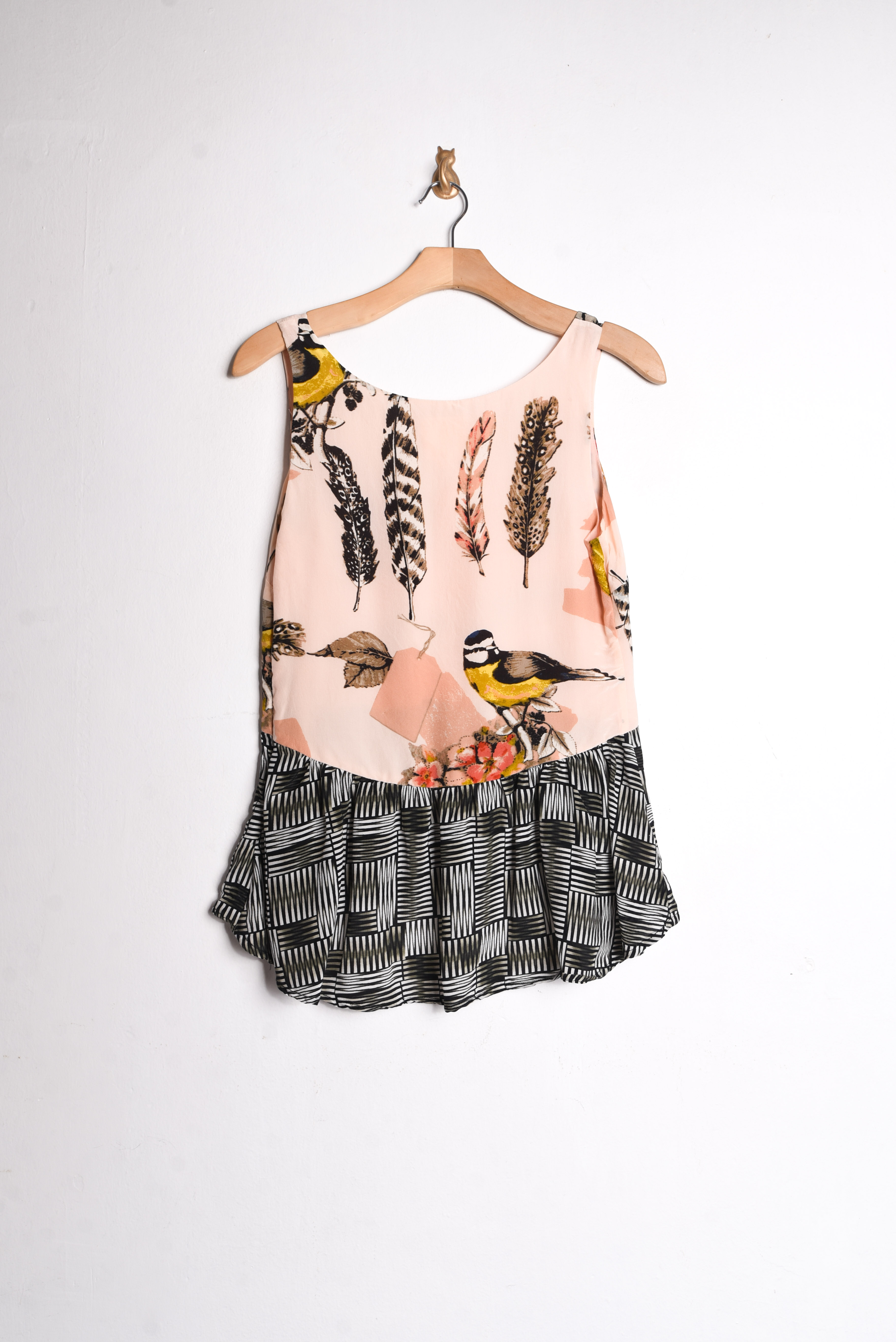 Blusa seda print plumas Anthropologie