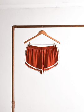 Short sporty granate satín