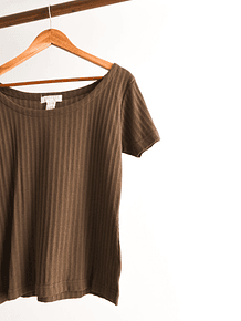 Polera café 90s acanalada