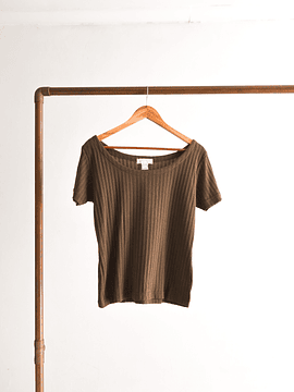 Polera café 90s acanalada