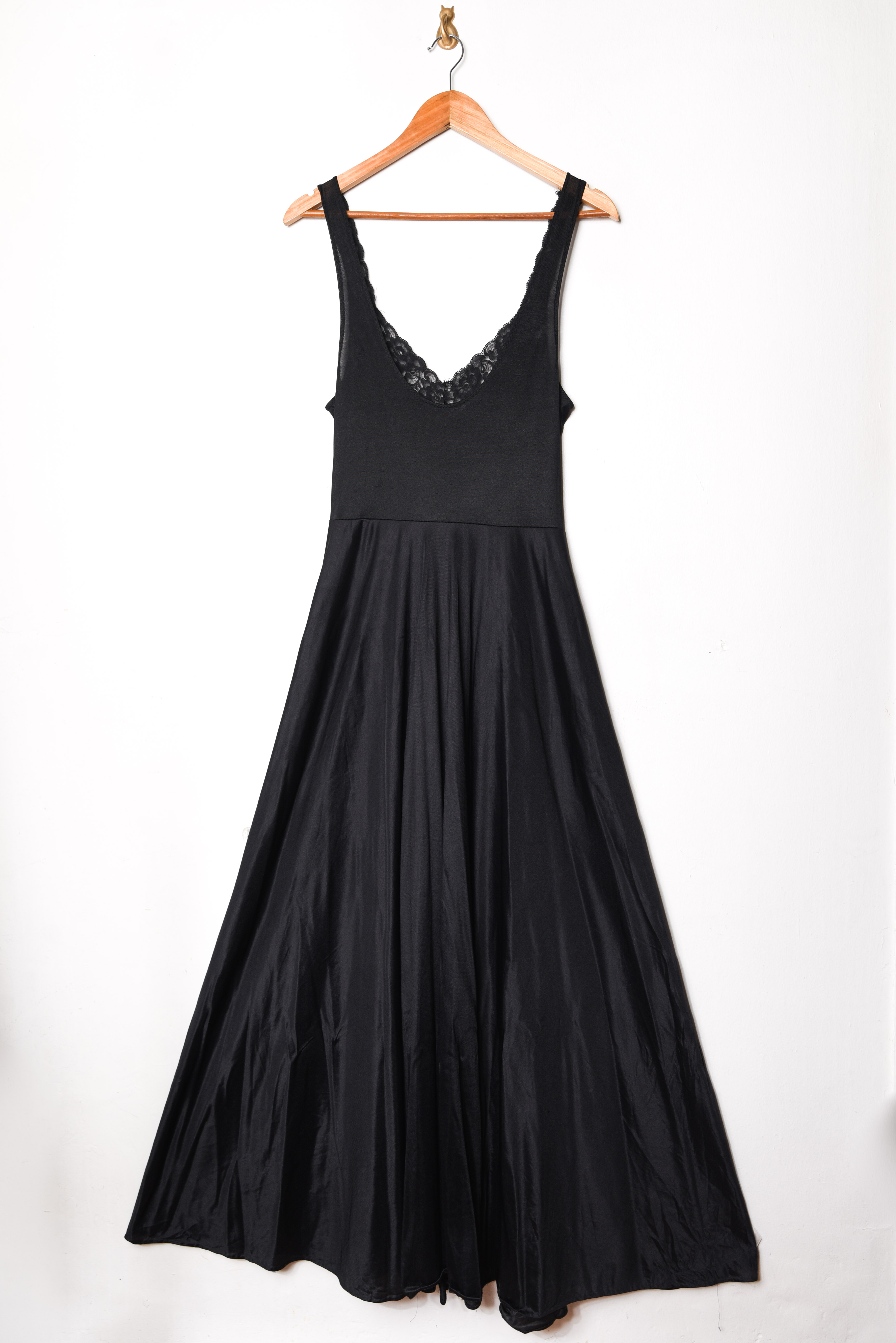Maxi vestido lencero negro vintage