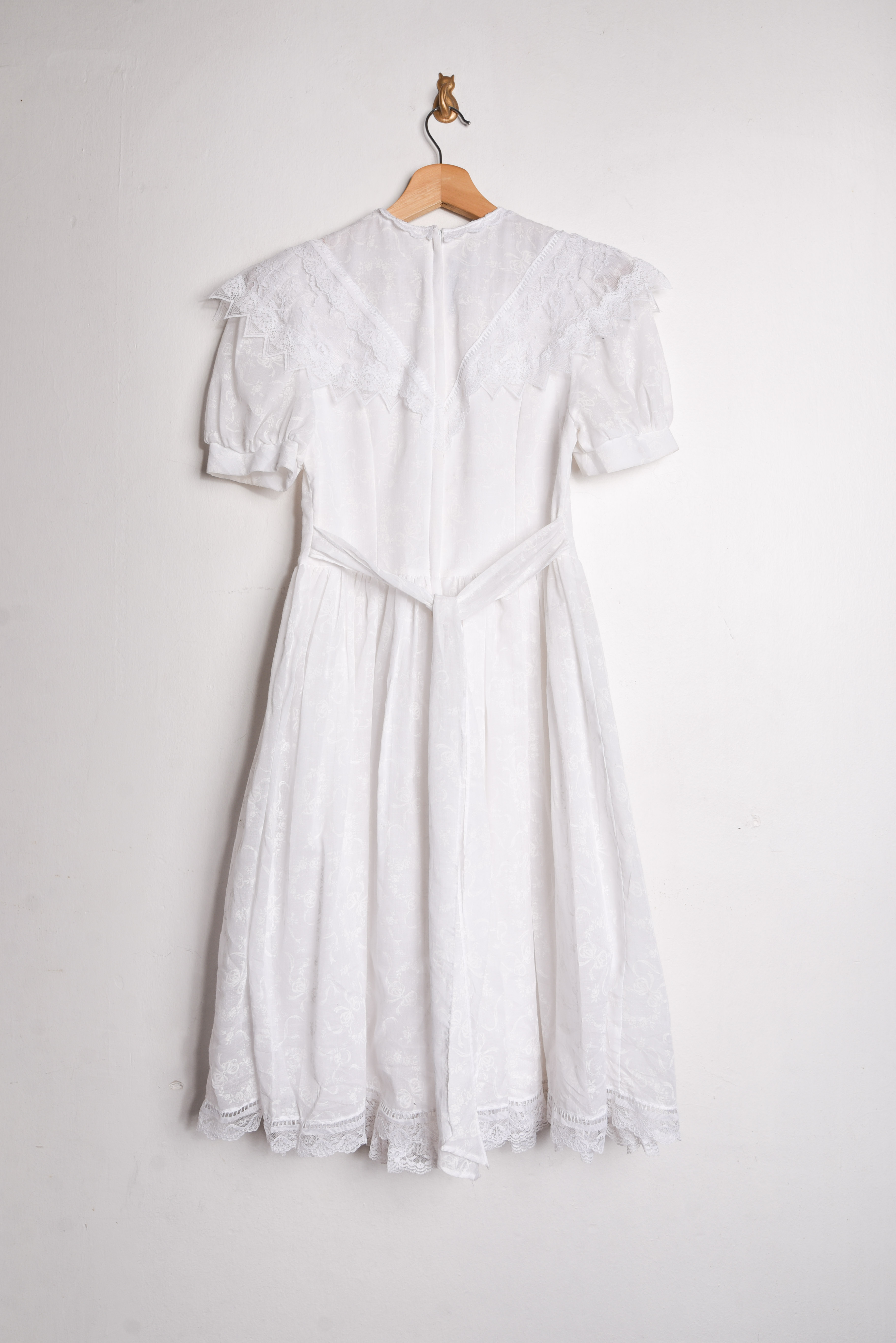 Vestido vintage blanco blonda