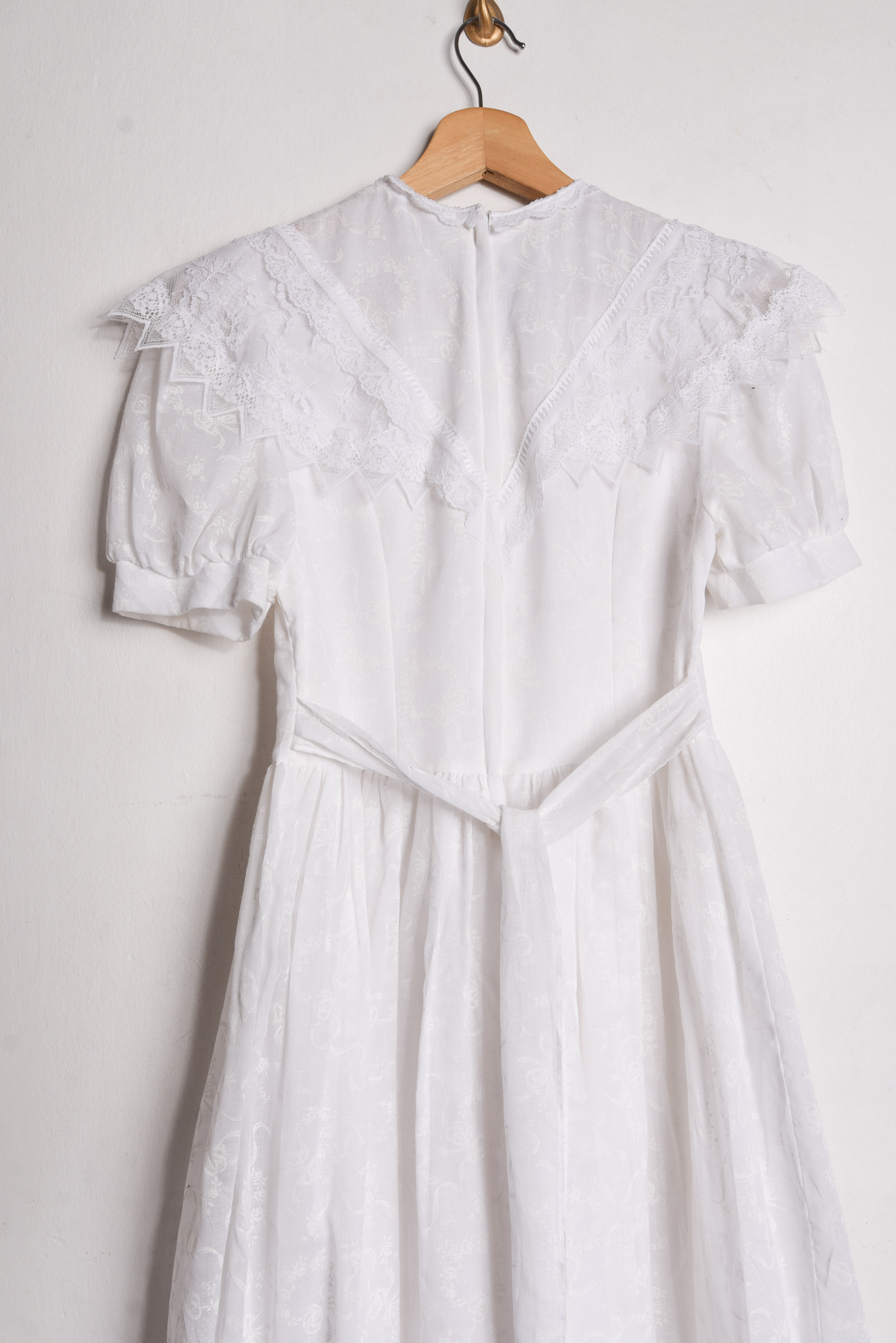 Vestido vintage blanco blonda