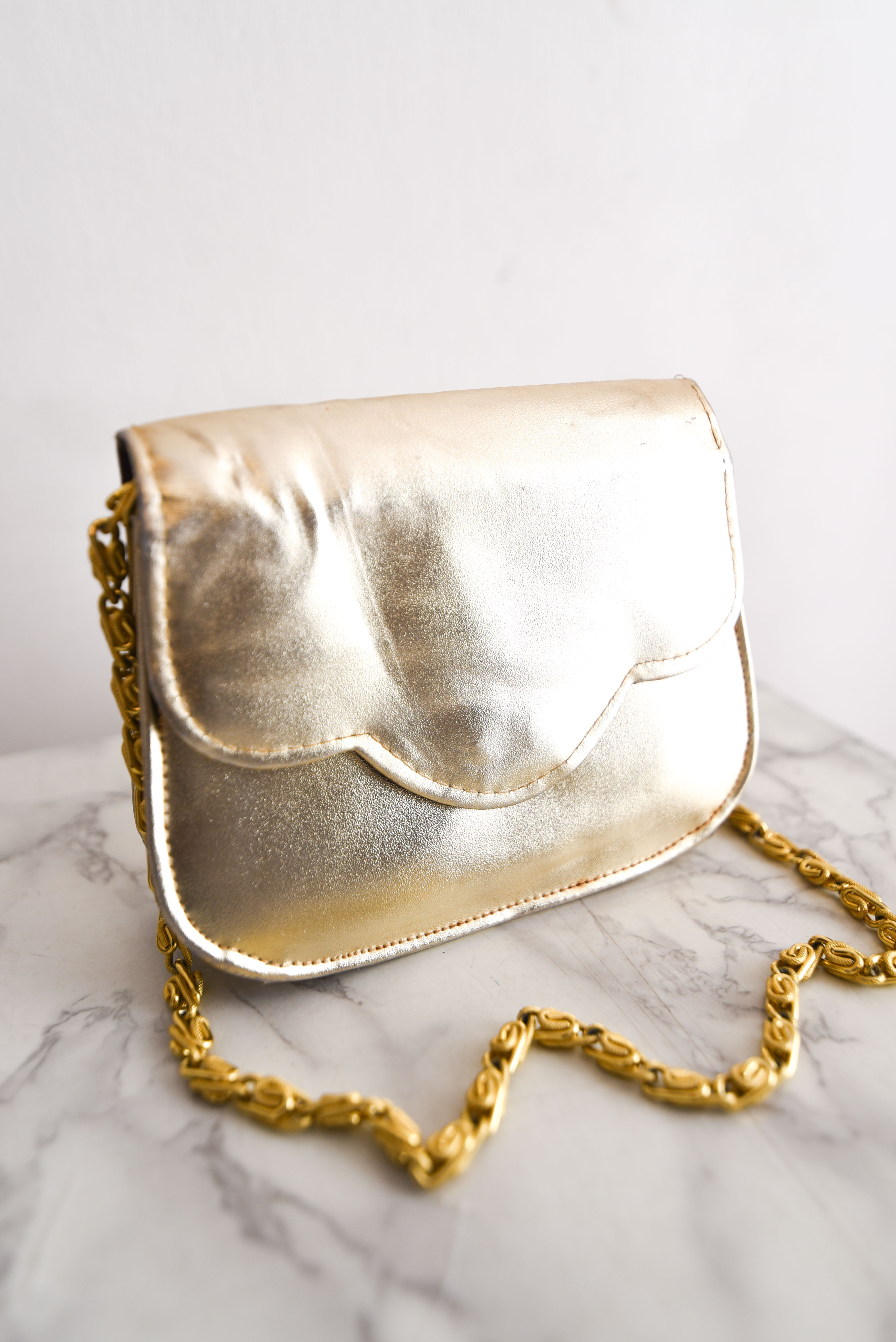 Carterita vintage dorada fiesta