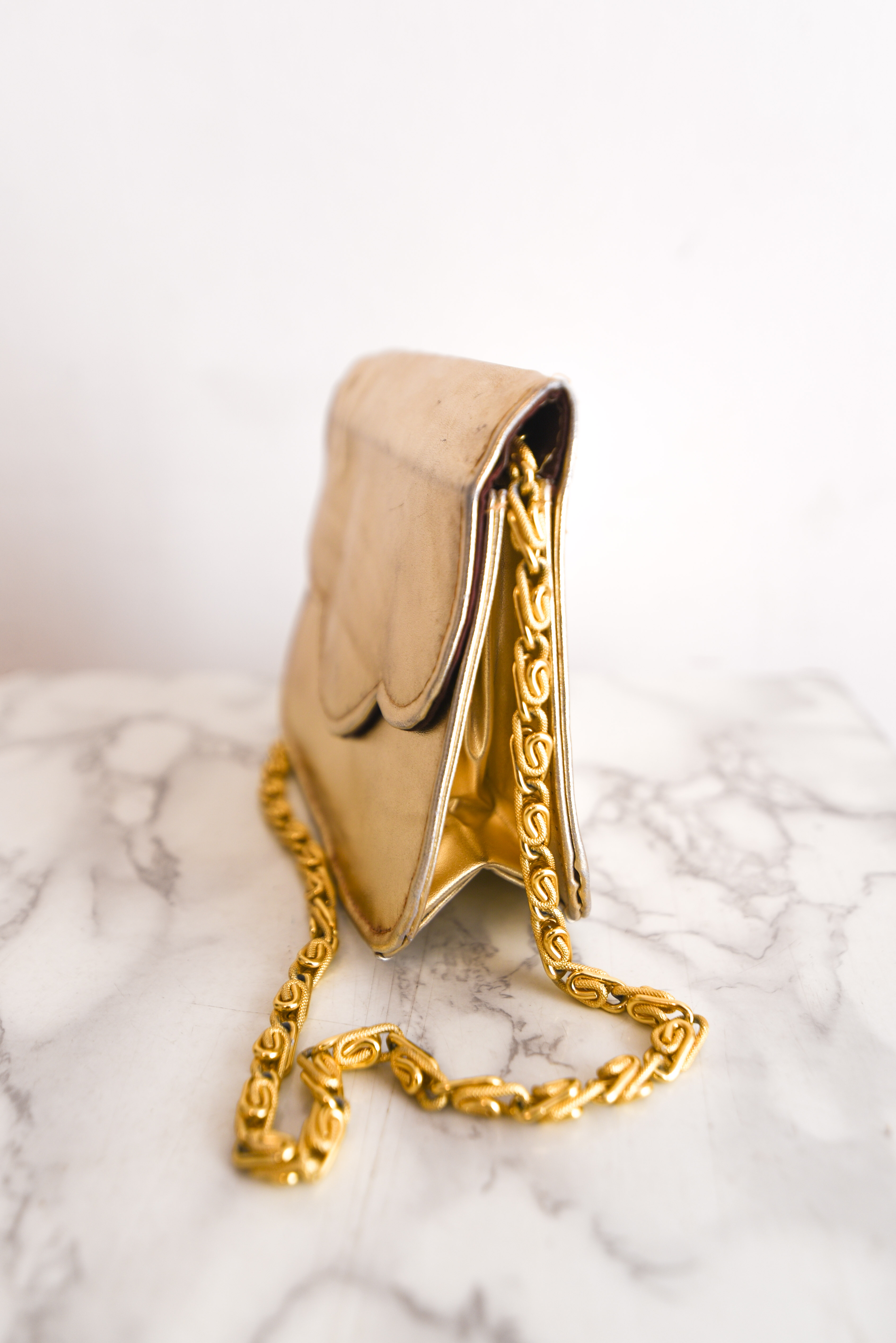 Carterita vintage dorada fiesta