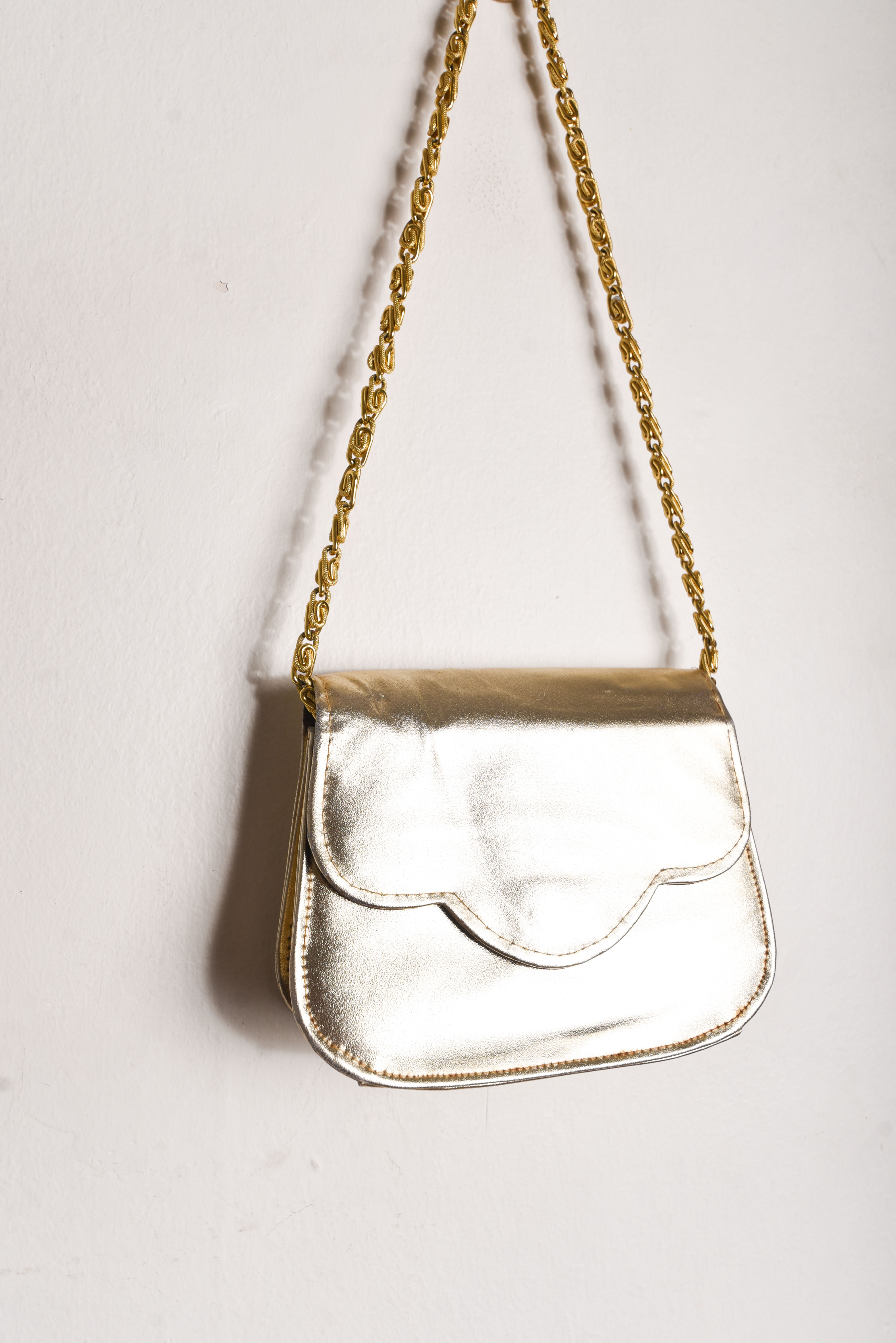 Carterita vintage dorada fiesta