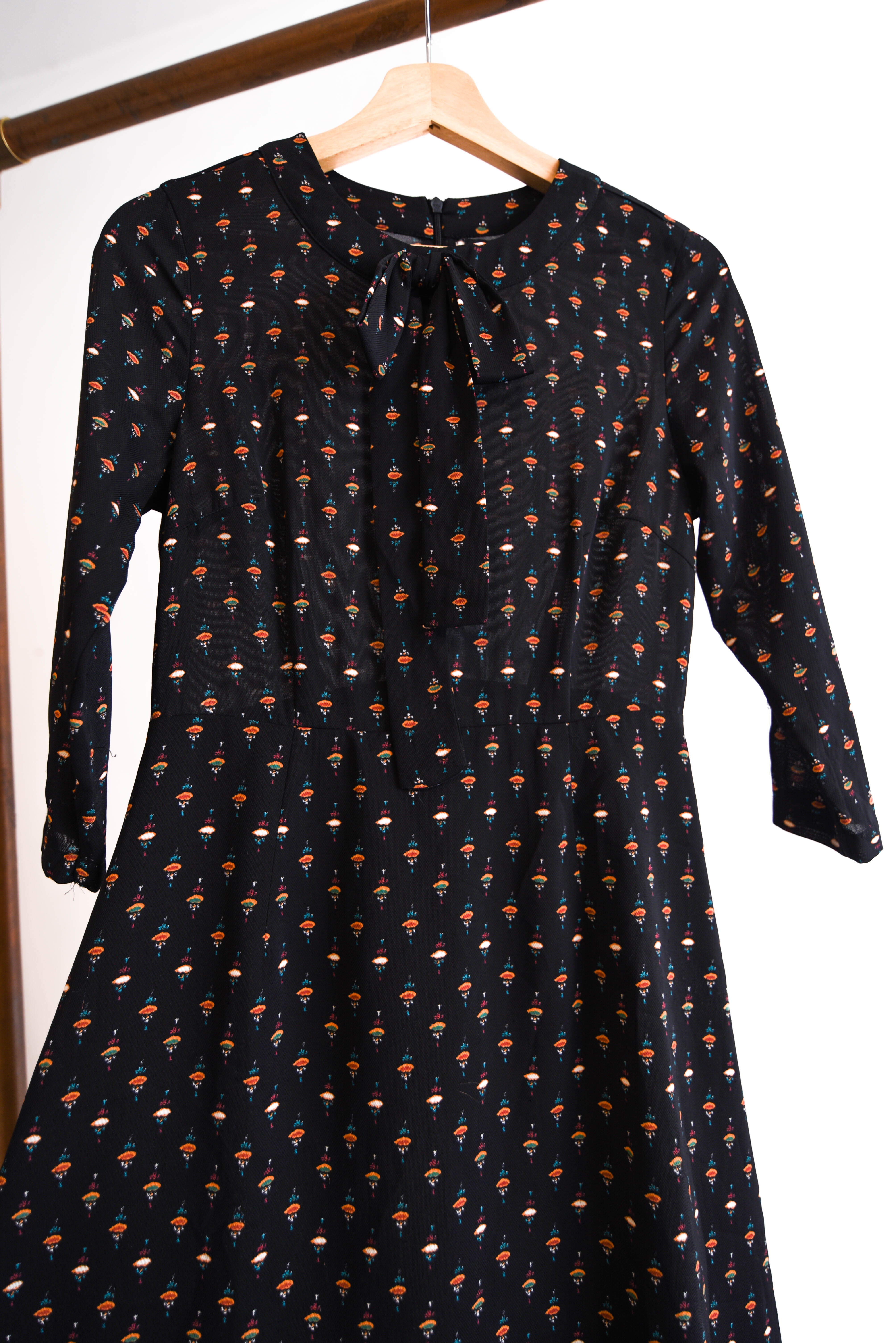 Vestido negro ribbon