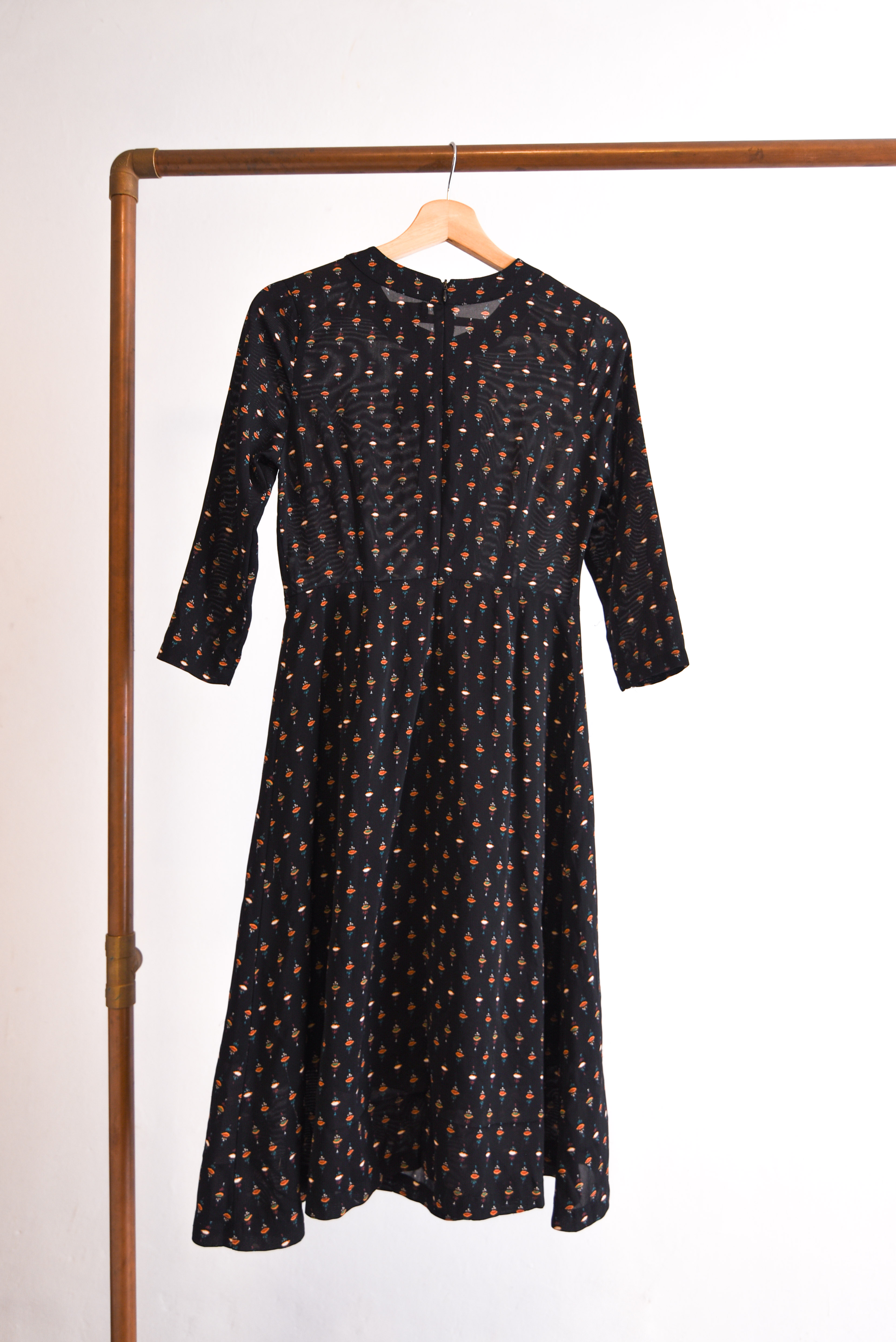 Vestido negro ribbon