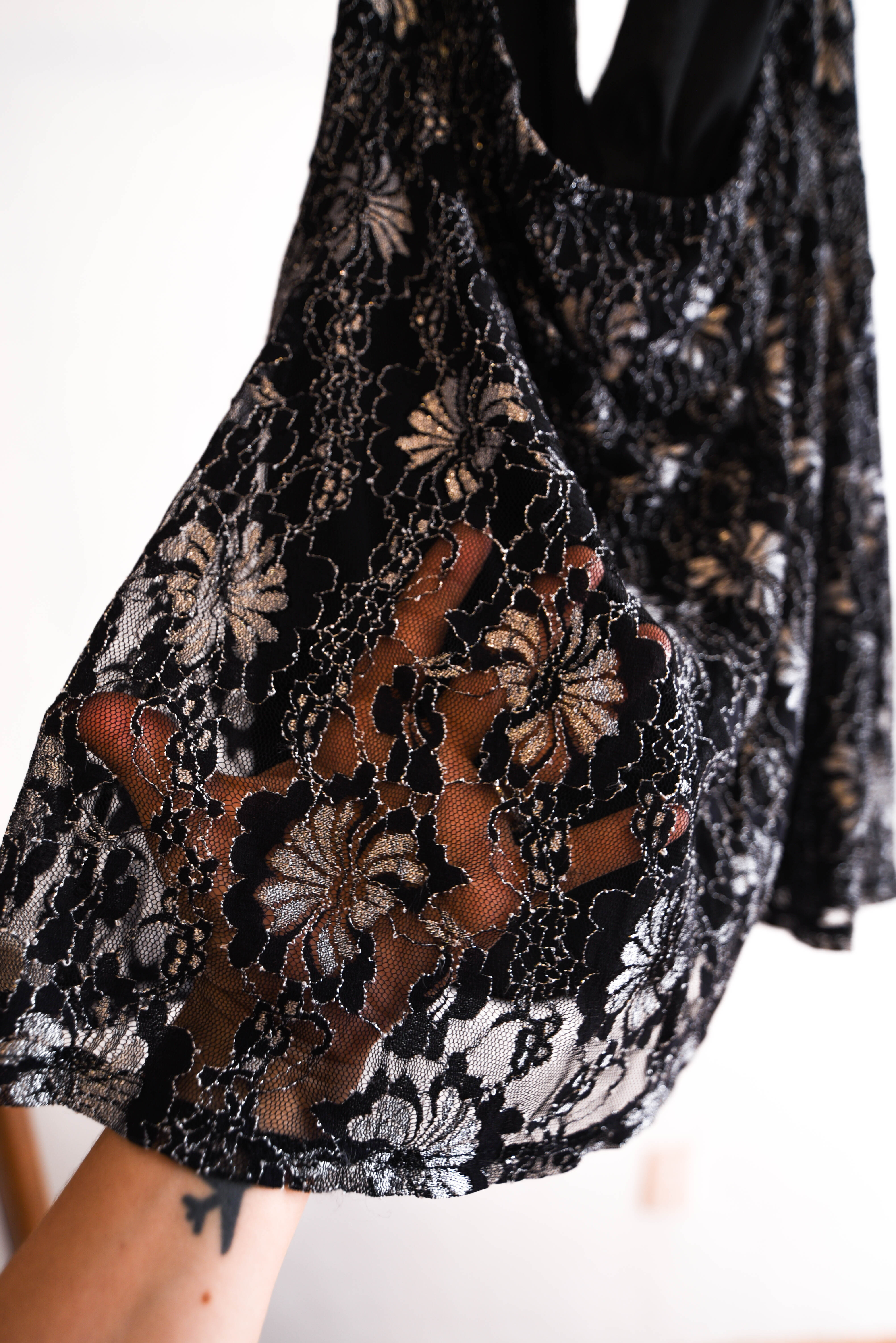 Top encaje silver y2k