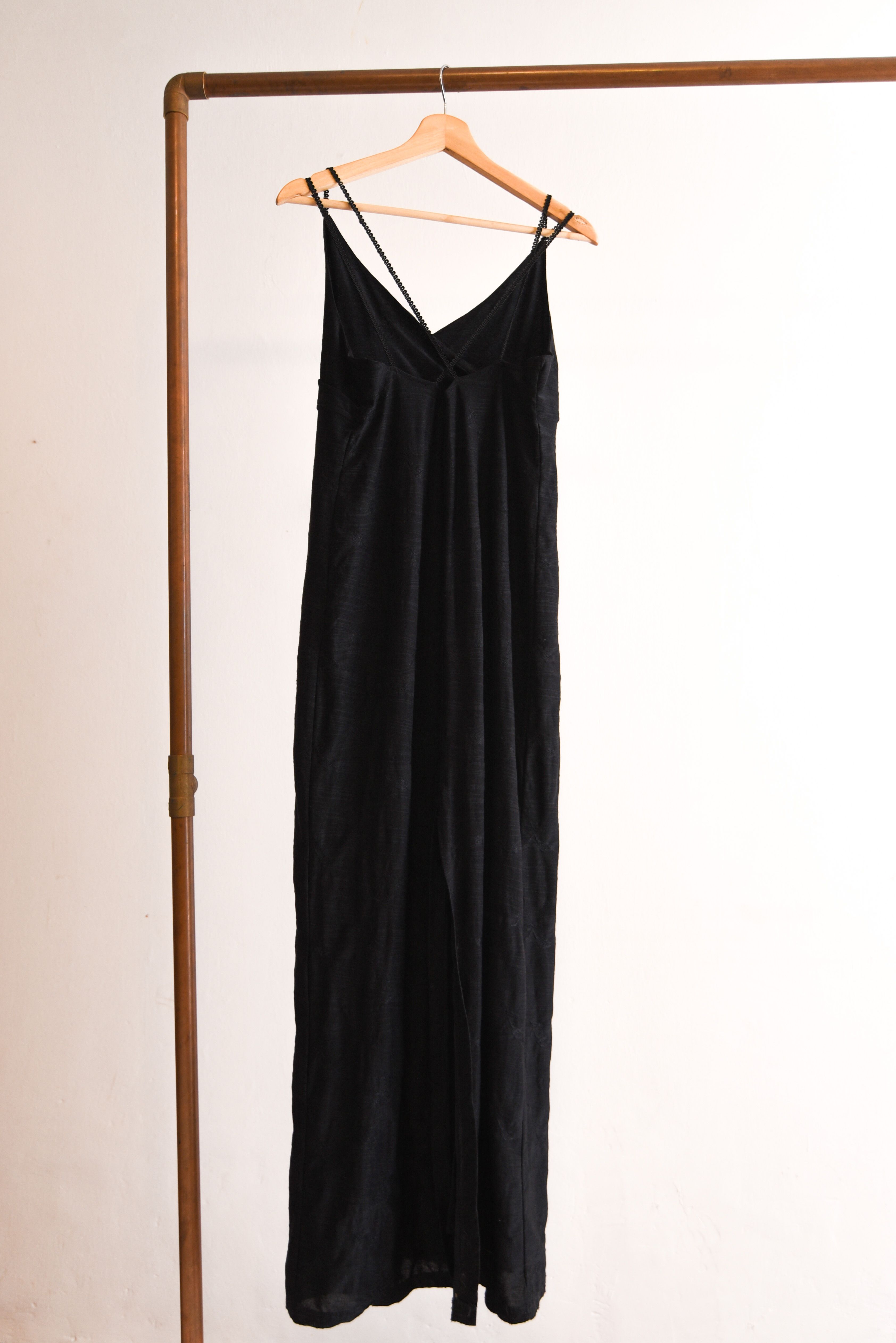 Vestido negro 90s party