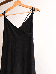 Vestido negro 90s party