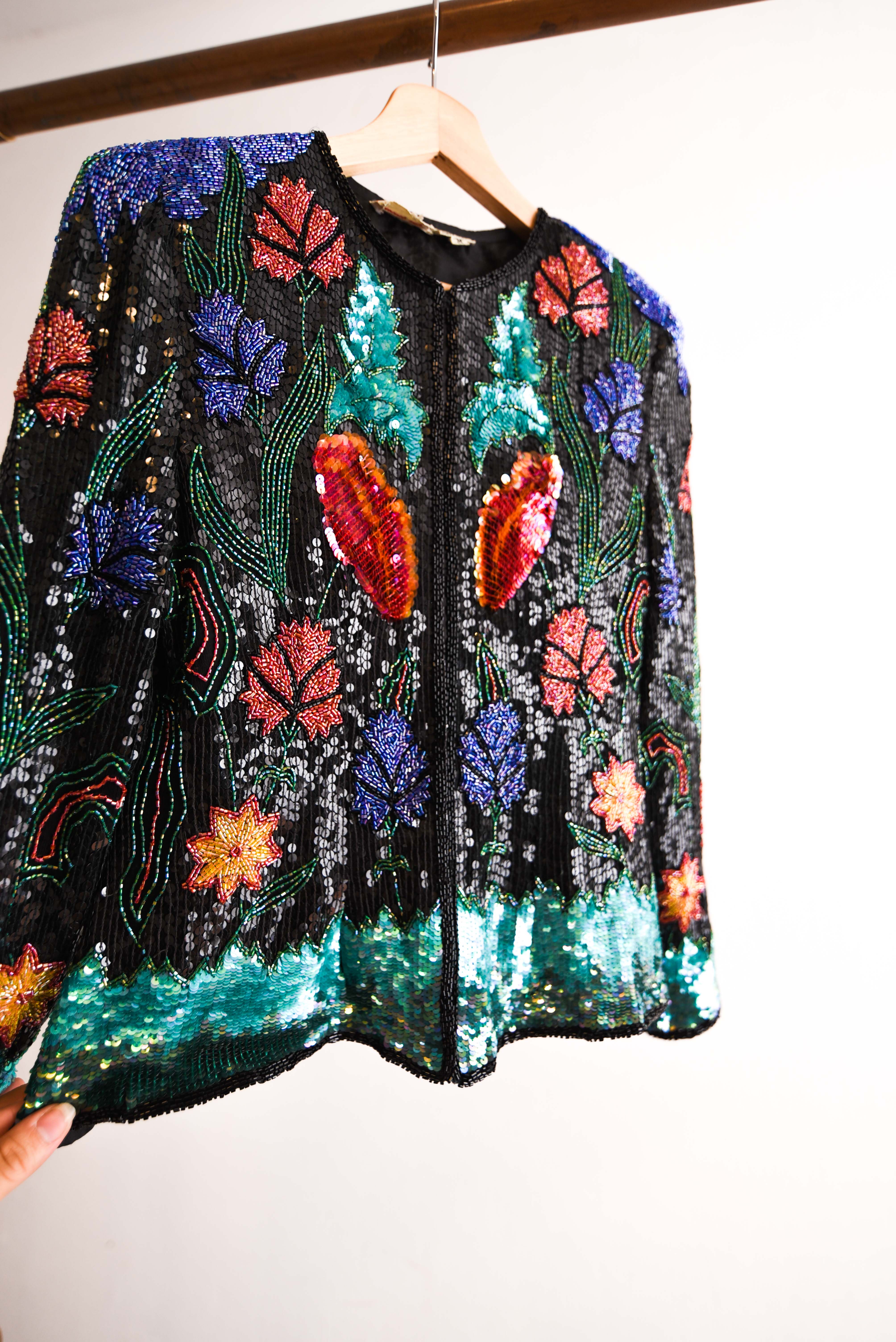 Chaqueta seda bordada vintage