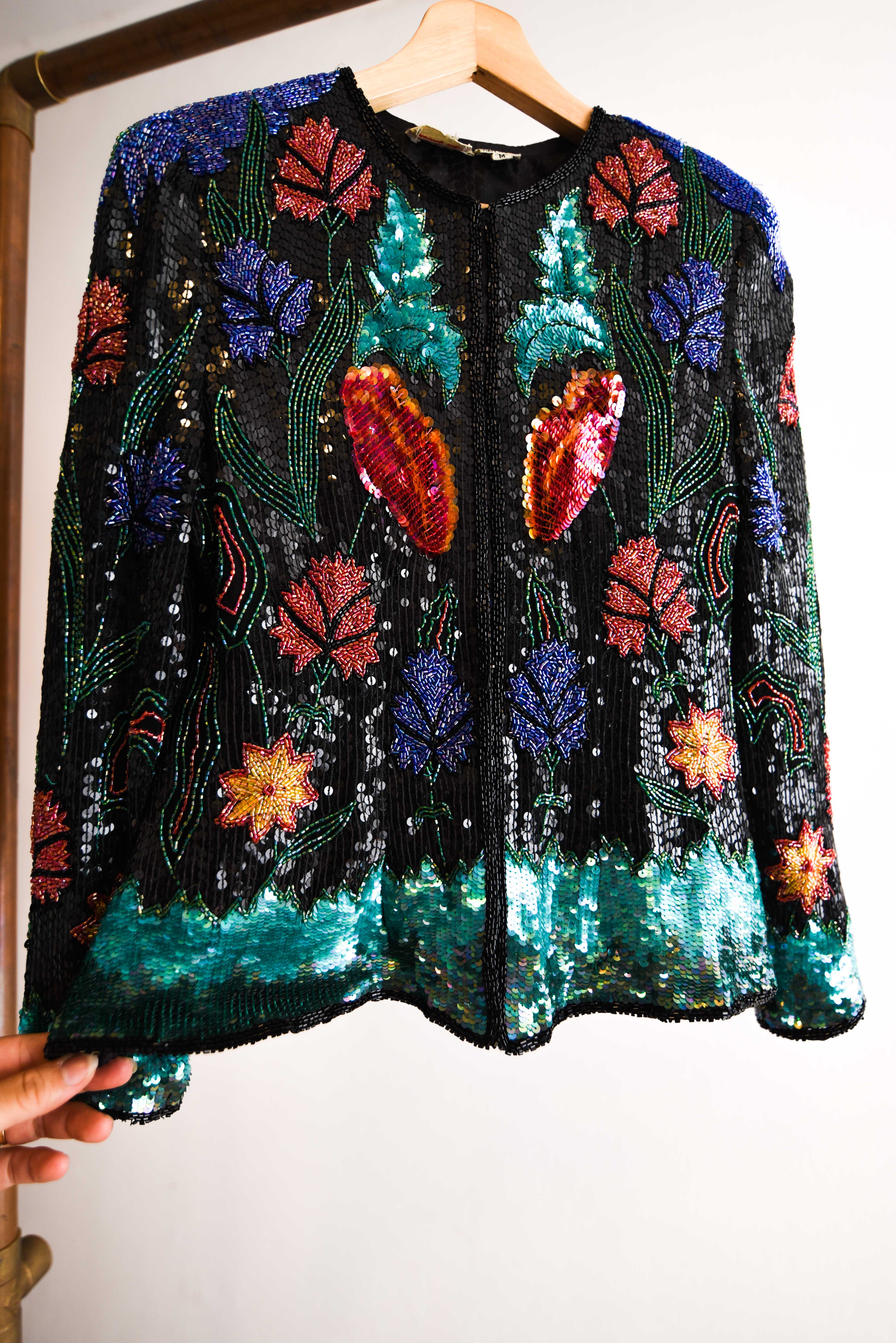 Chaqueta seda bordada vintage