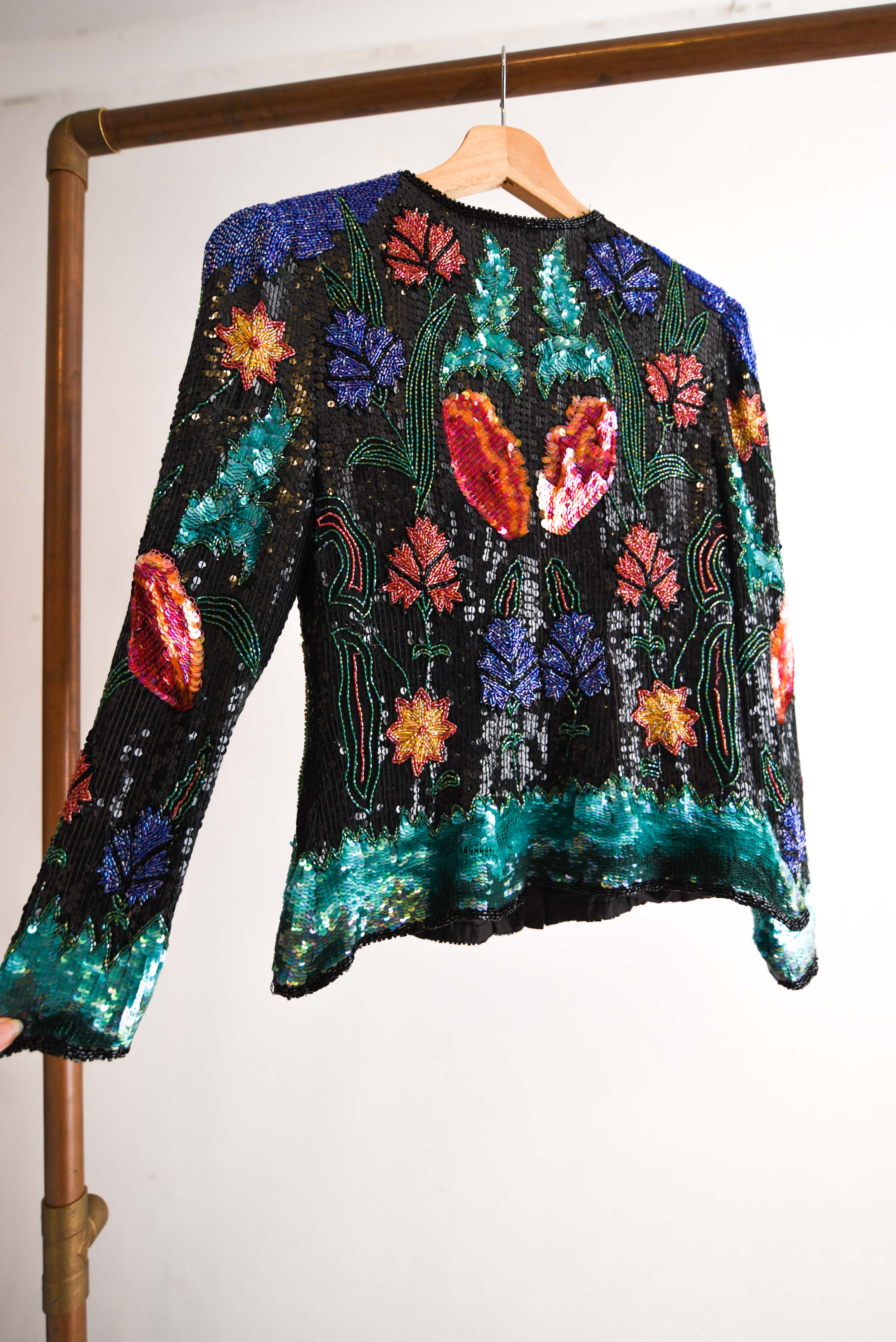 Chaqueta seda bordada vintage