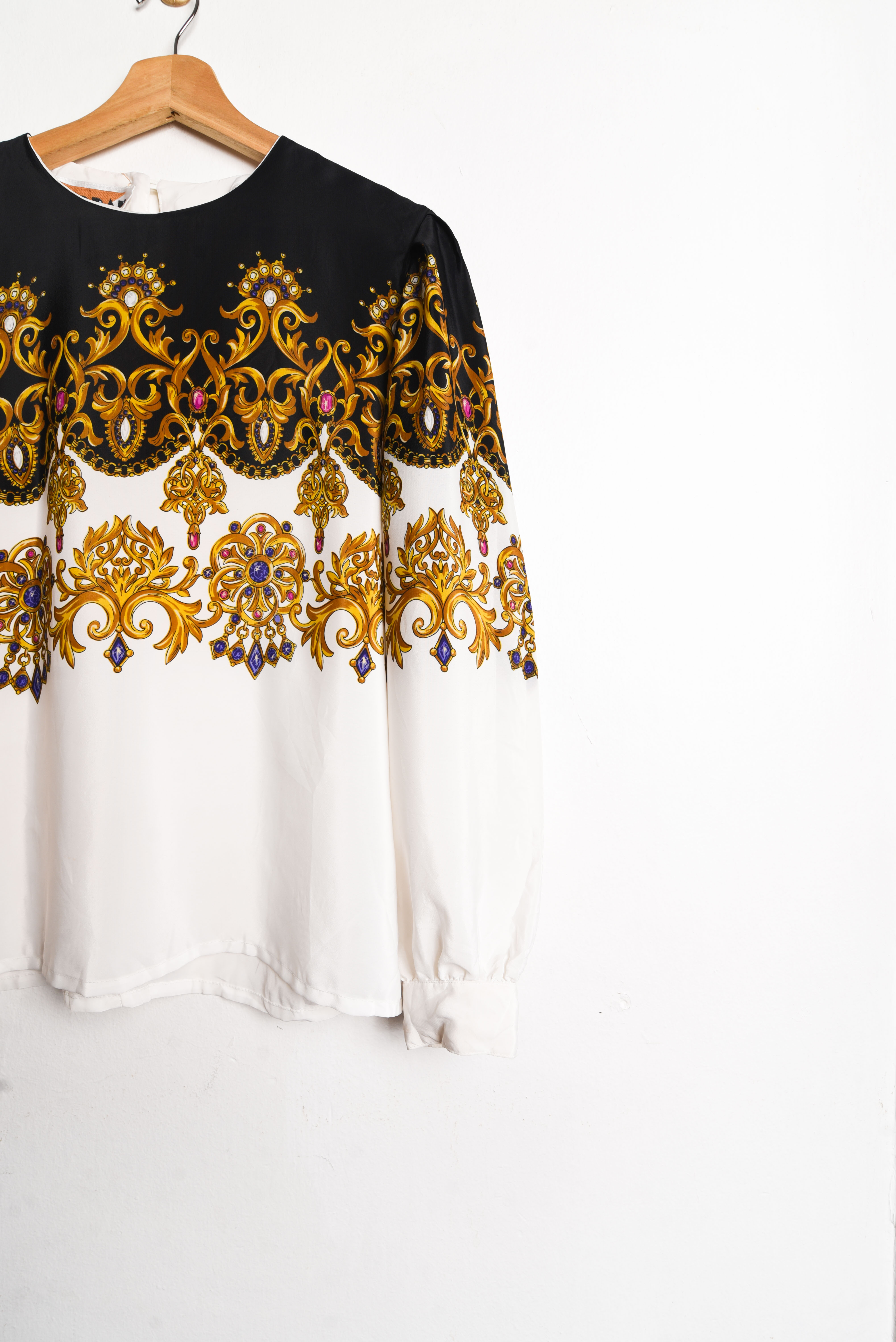 Blusa barroca vintage