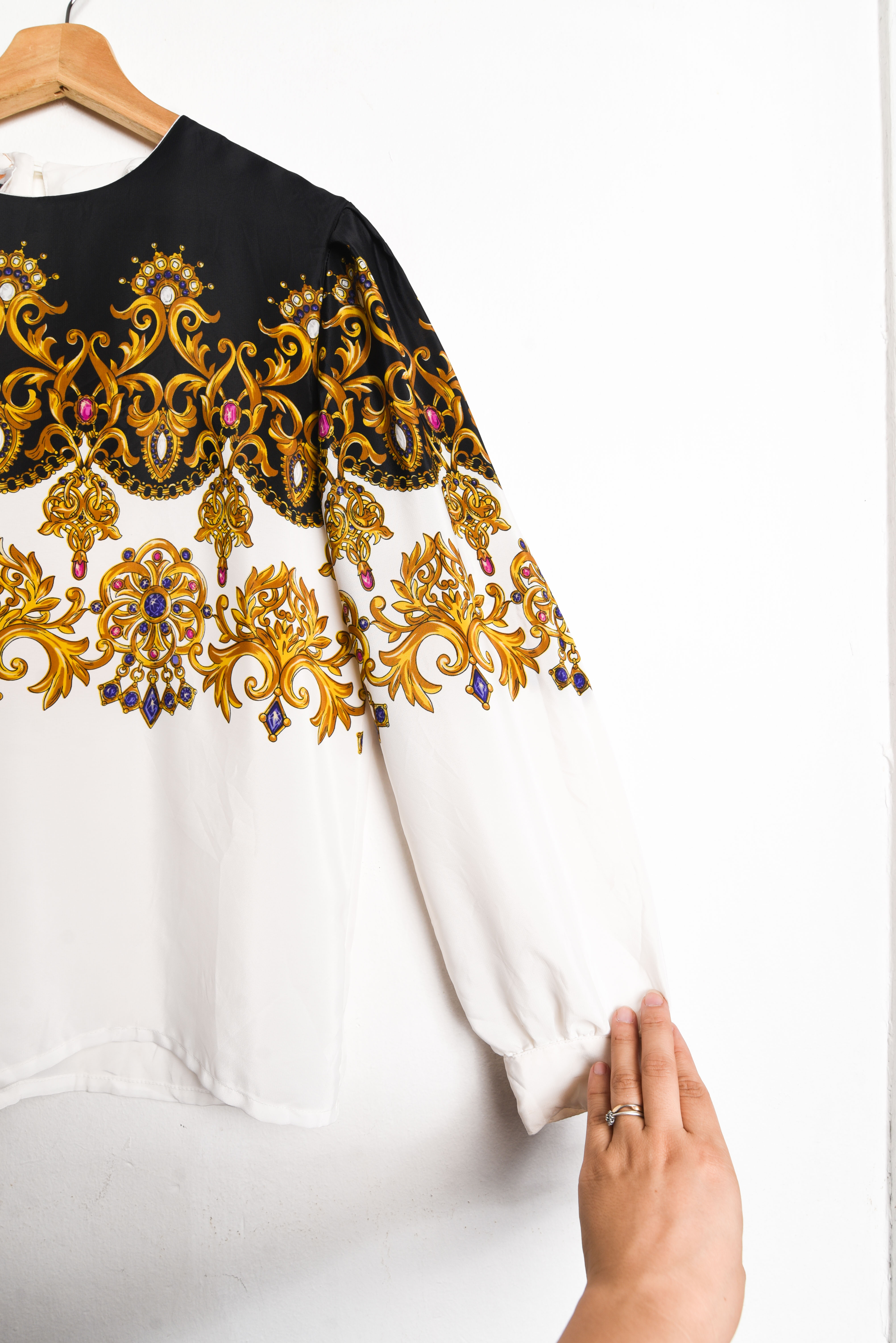 Blusa barroca vintage