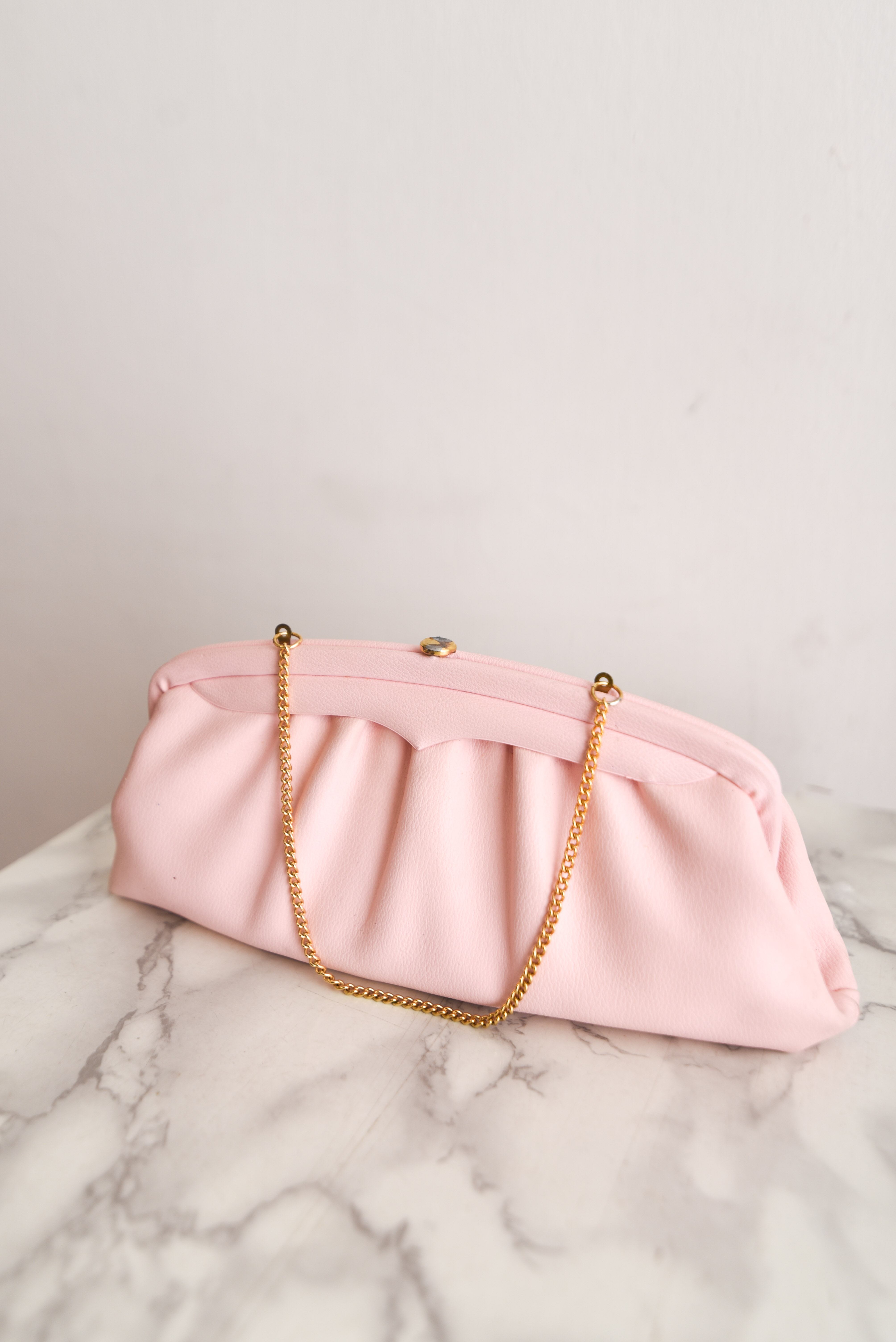 Cartera vintage rosa pastel