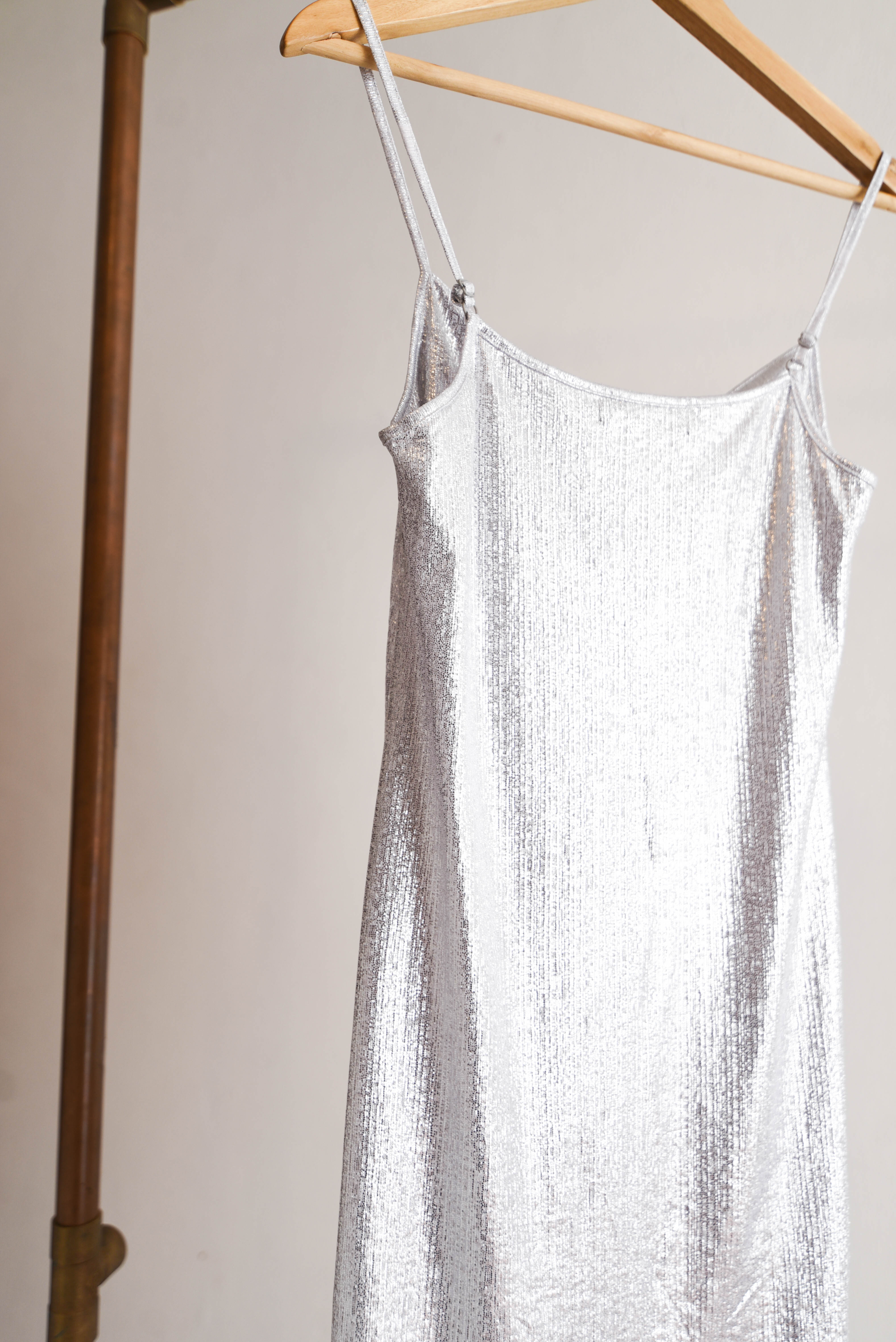 Vestido brillos plata