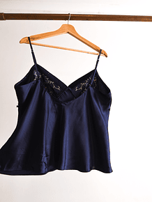 Top lencero azul bordado