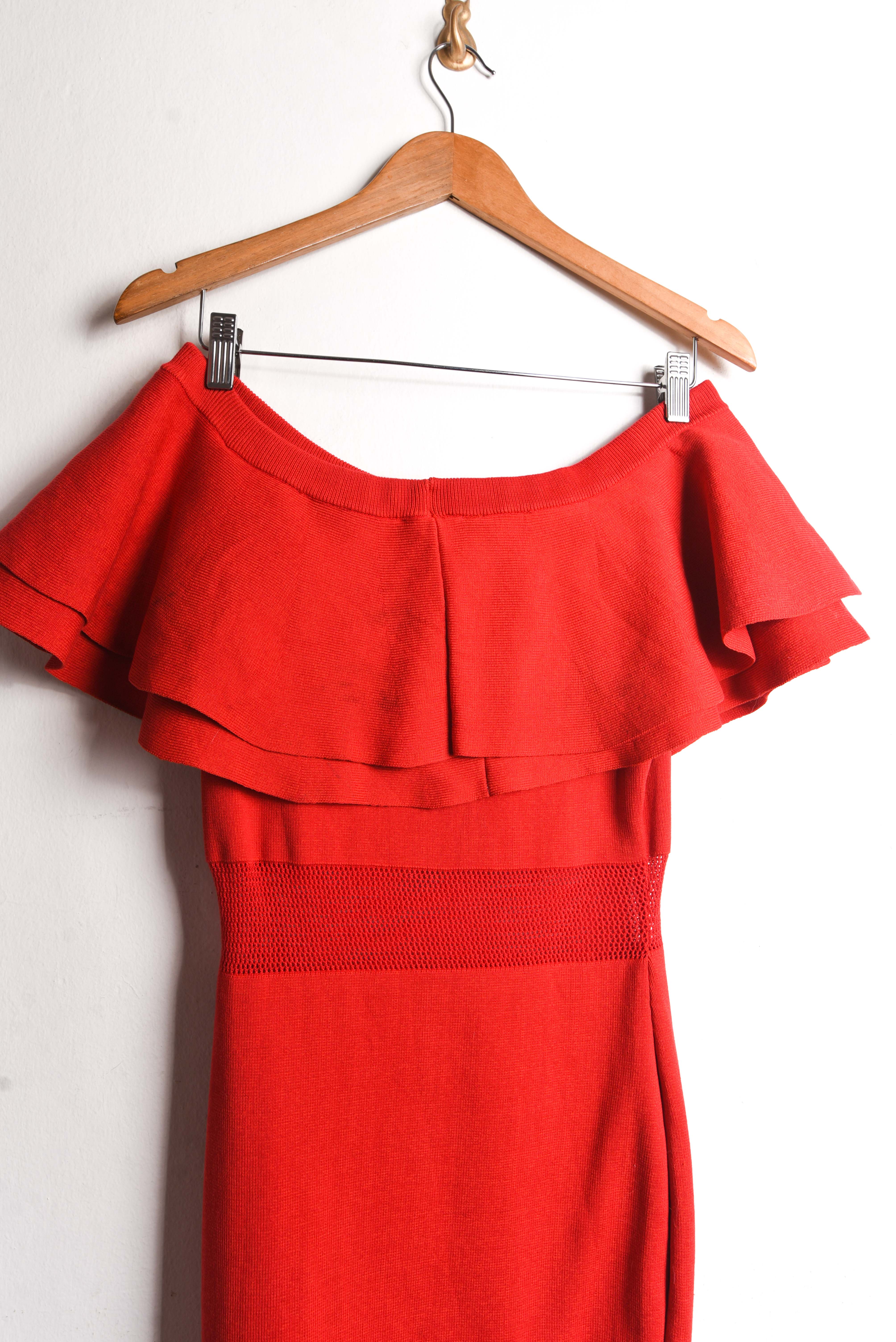 Vestido rojo vuelos y malla