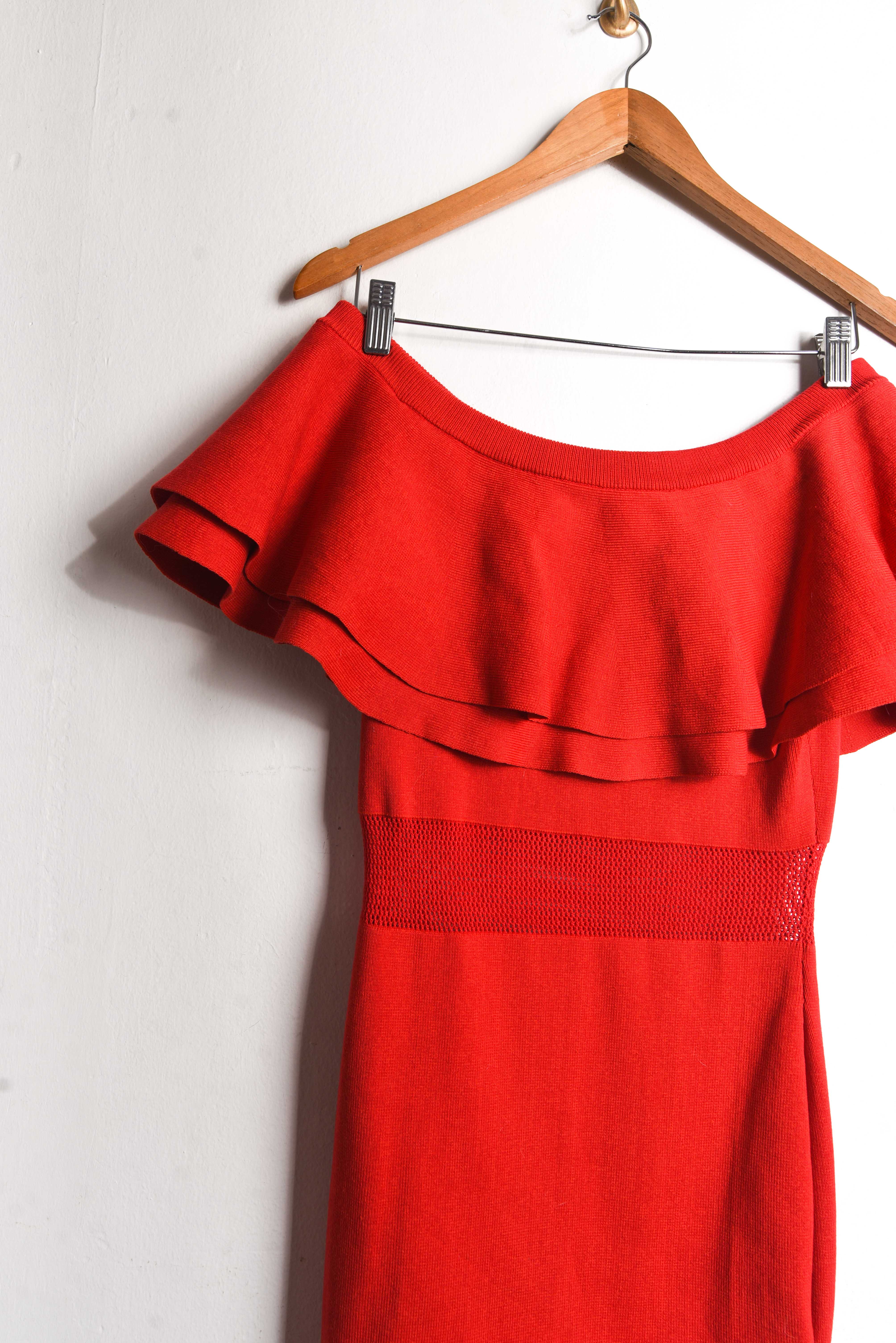 Vestido rojo vuelos y malla