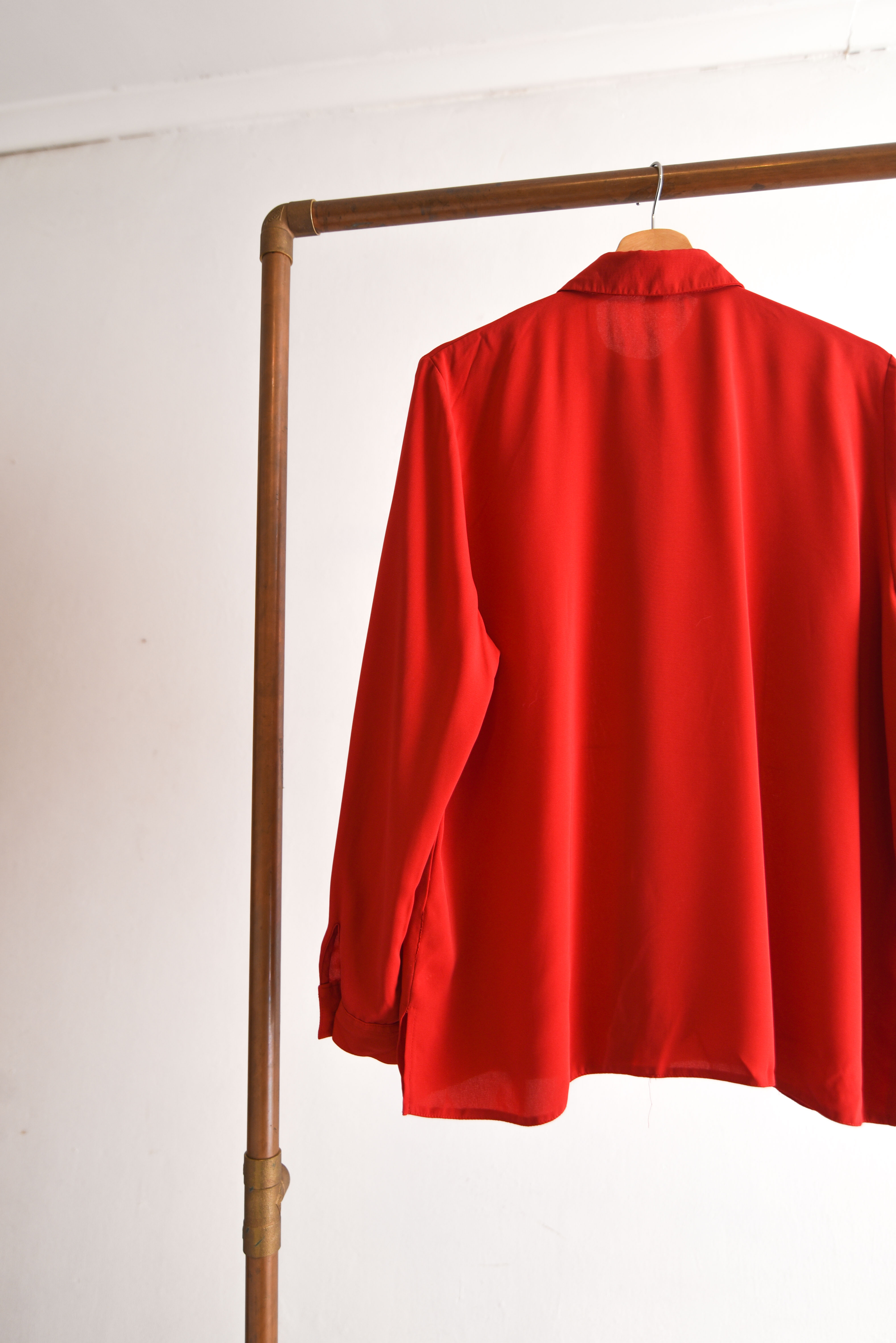 Camisa roja vintage botones