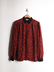 Blusa roja pata de gallo y lunares