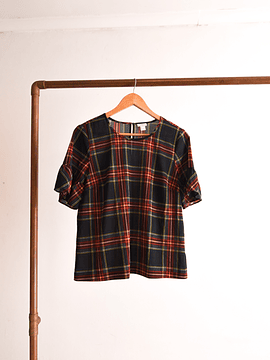 Blusa tartán vuelos