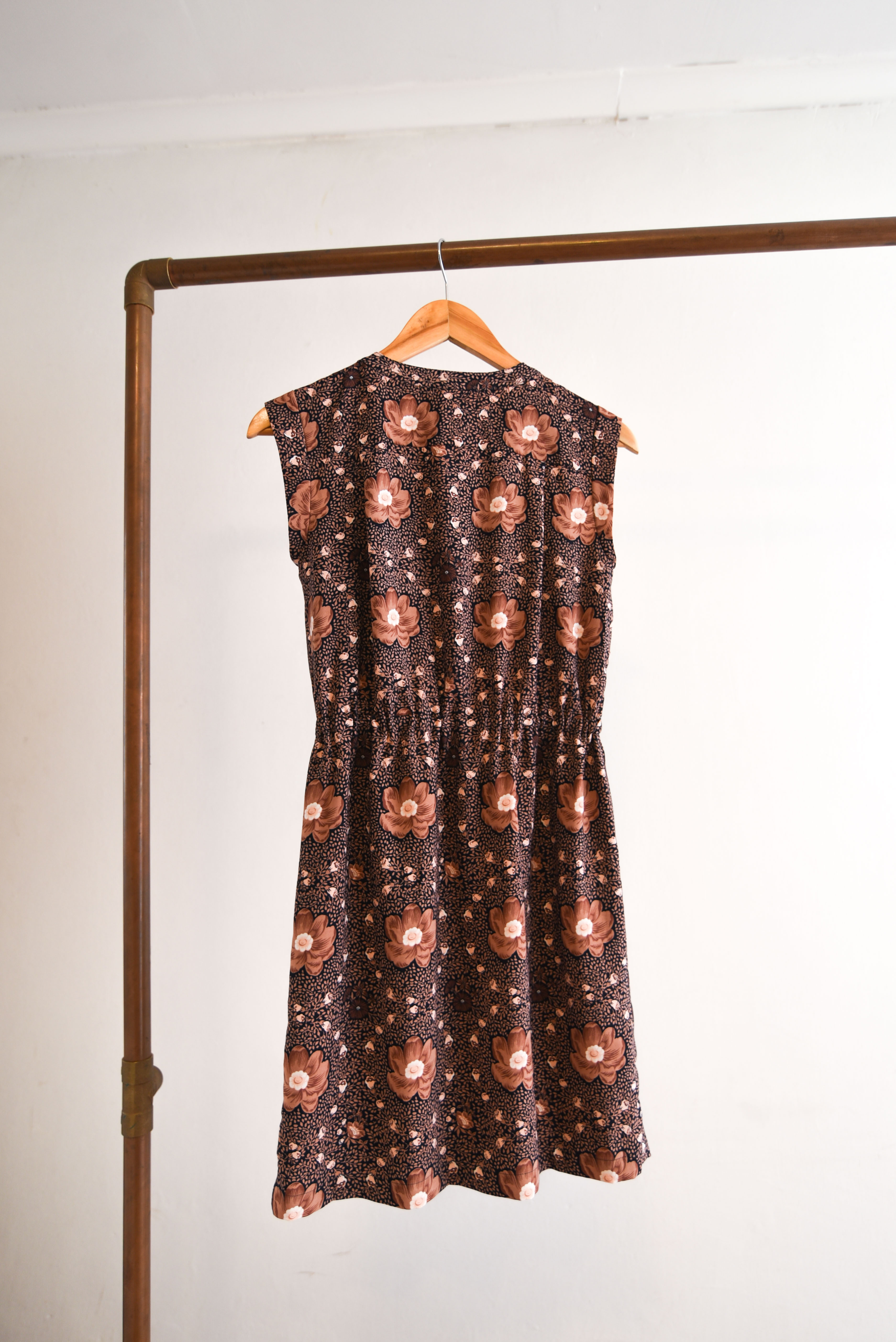 Vestido flores café primavera