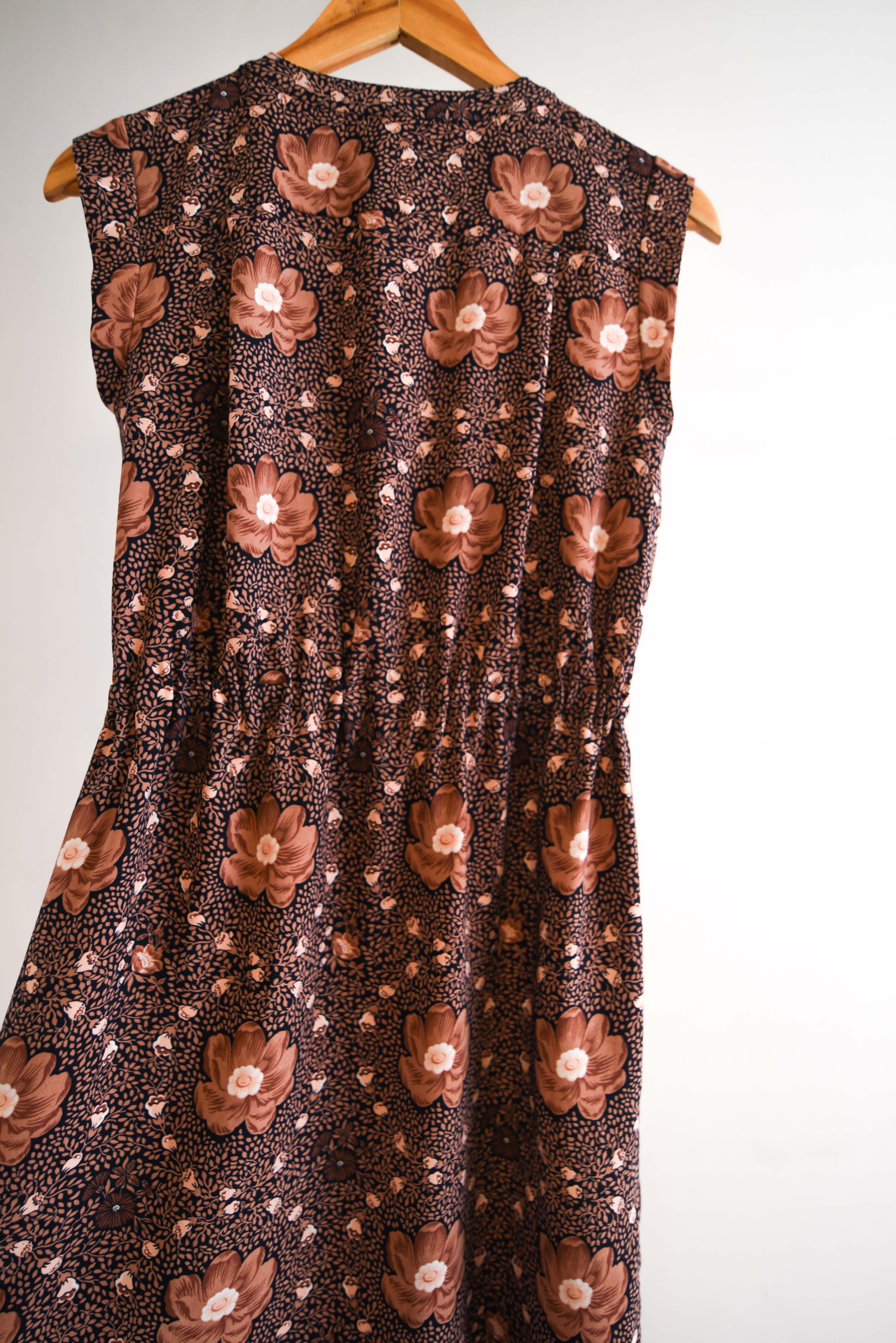 Vestido flores café primavera